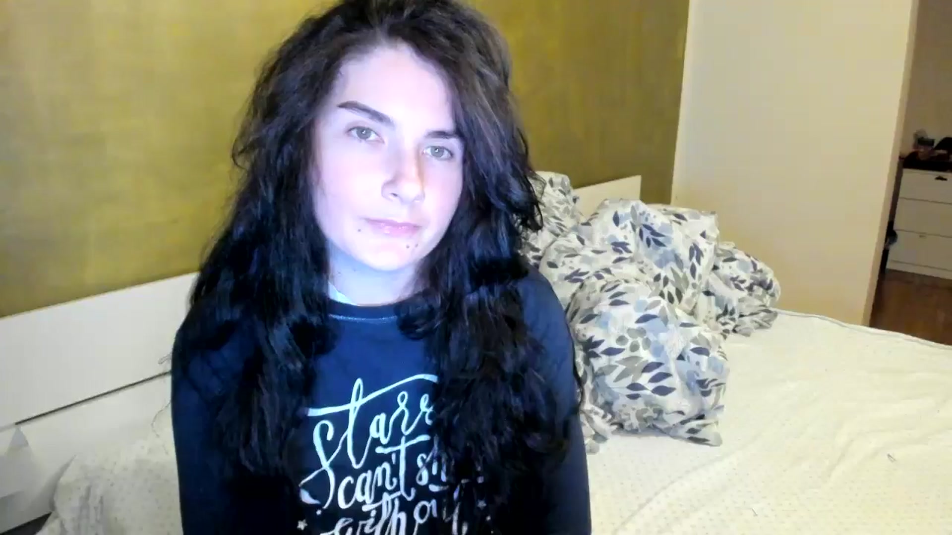 Gallery image thumbnail from SiouxPrincess's myfreecams stream on, 10/28/2025, 22:00 image 7 of 20