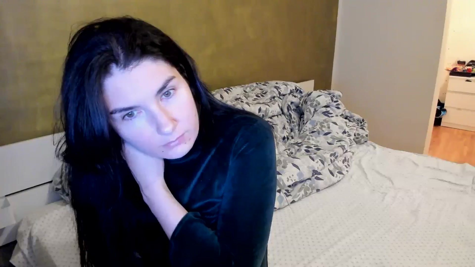 Gallery image thumbnail from SiouxPrincess's myfreecams stream on, 11/01/2025, 20:48 image 20 of 20