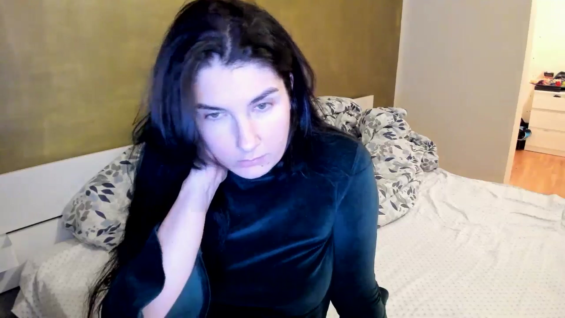 Gallery image thumbnail from SiouxPrincess's myfreecams stream on, 11/01/2025, 20:48 image 17 of 20
