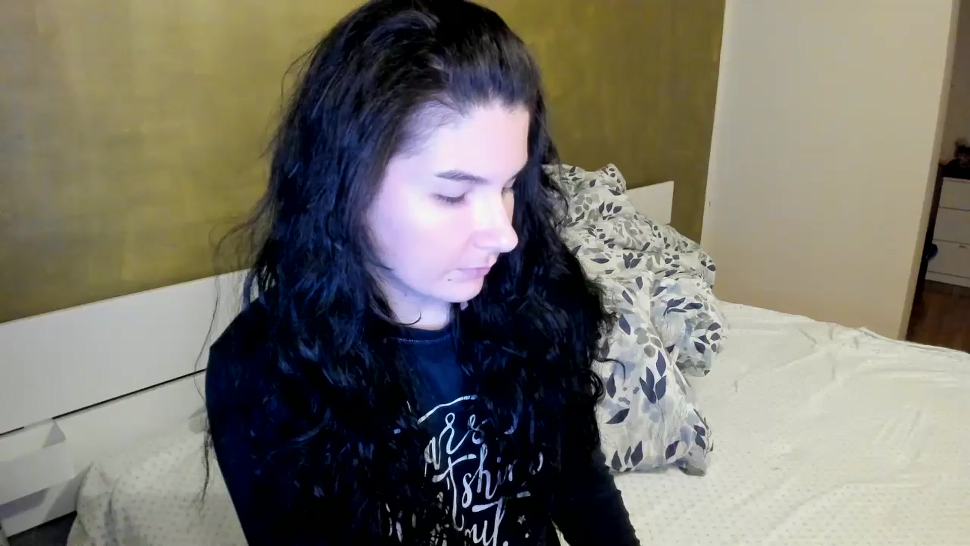Gallery image thumbnail from SiouxPrincess's myfreecams stream on, 11/05/2025, 21:26 image 1 of 20