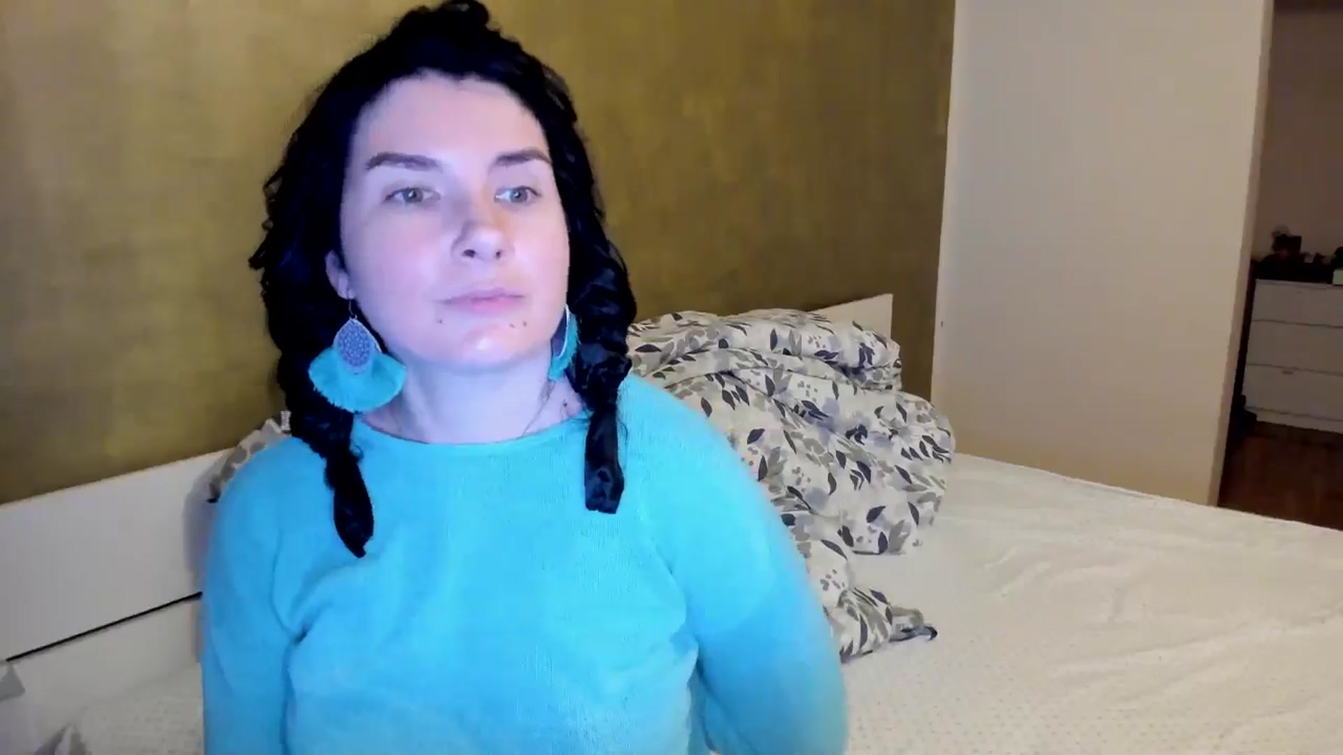 Gallery image thumbnail from SiouxPrincess's myfreecams stream on, 11/12/2025, 21:29 image 19 of 20