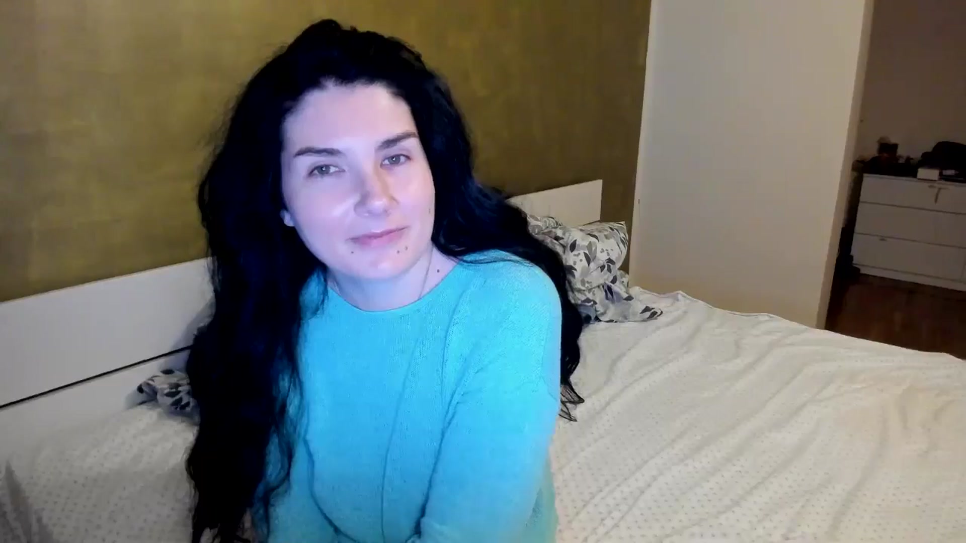Gallery image thumbnail from SiouxPrincess's myfreecams stream on, 11/18/2025, 20:57 image 17 of 20