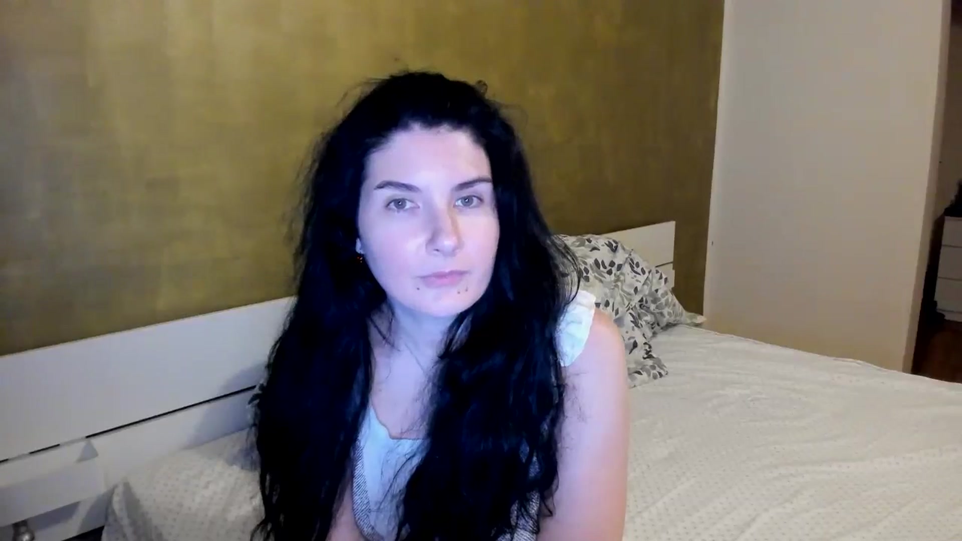 Gallery image thumbnail from SiouxPrincess's myfreecams stream on, 11/20/2025, 22:14 image 15 of 20