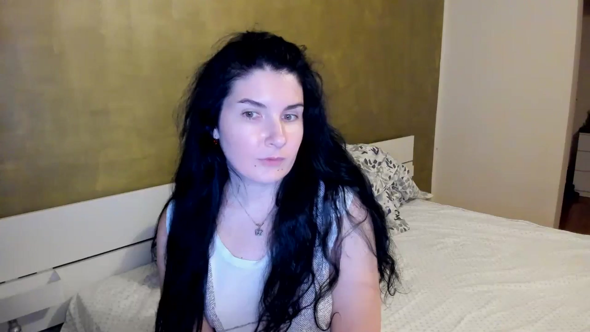 Gallery image thumbnail from SiouxPrincess's myfreecams stream on, 11/20/2025, 22:14 image 4 of 20