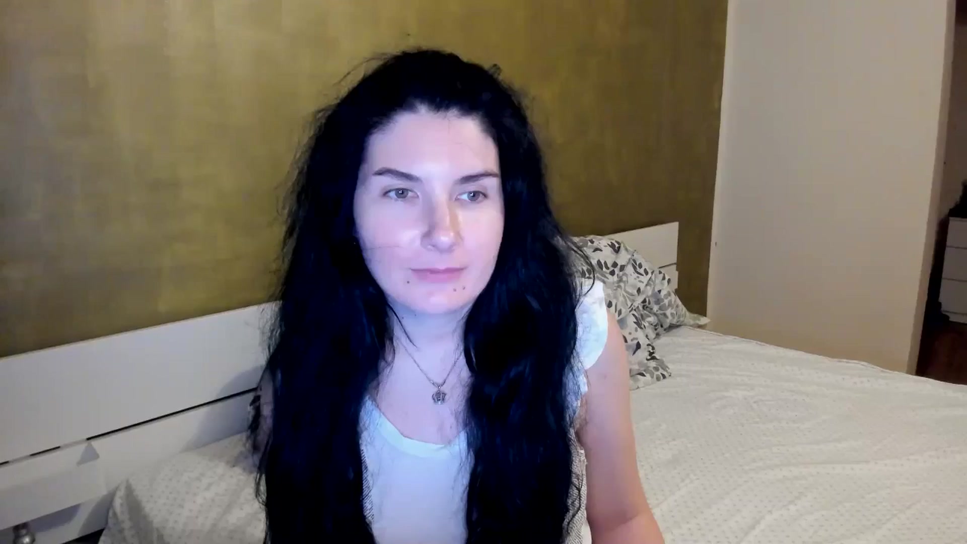 Gallery image thumbnail from SiouxPrincess's myfreecams stream on, 11/20/2025, 22:14 image 1 of 20