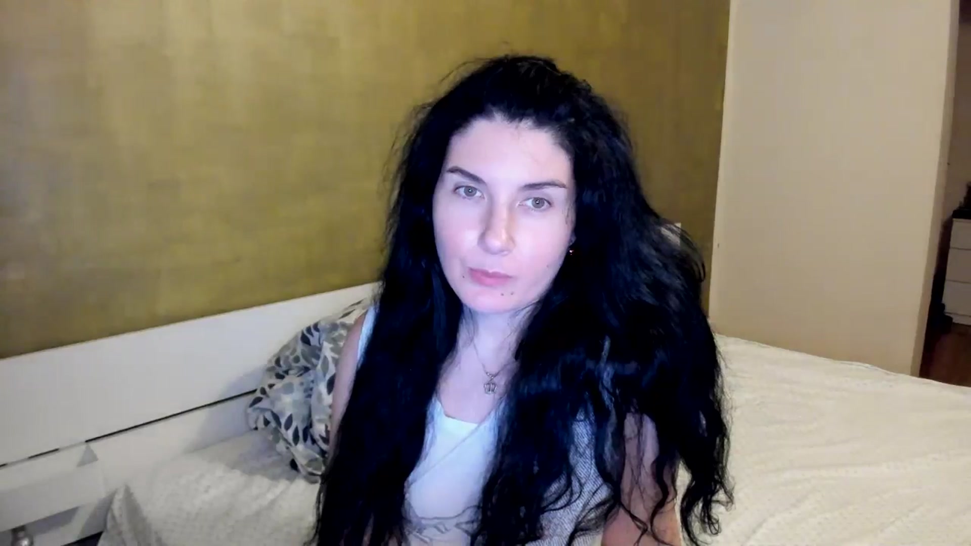 Gallery image thumbnail from SiouxPrincess's myfreecams stream on, 11/20/2025, 22:14 image 6 of 20