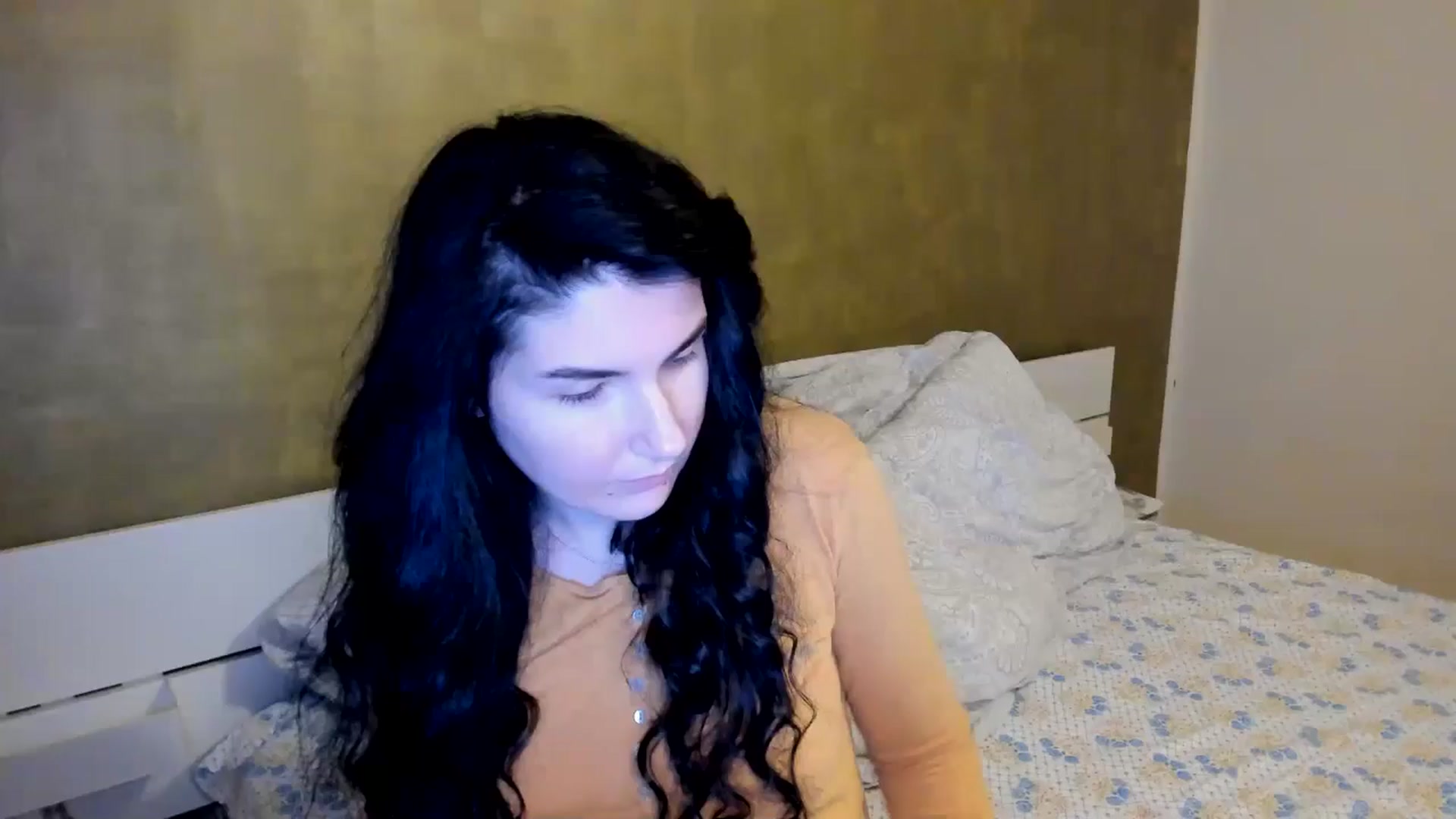 Gallery image thumbnail from SiouxPrincess's myfreecams stream on, 11/27/2025, 21:43 image 16 of 20