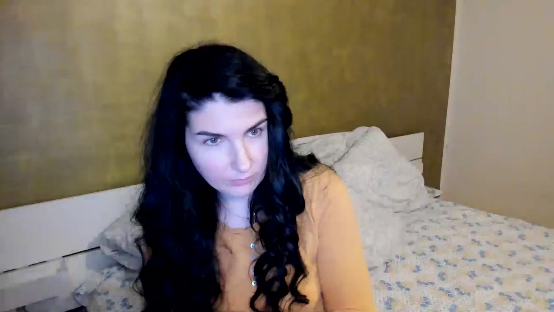 Gallery image thumbnail from SiouxPrincess's myfreecams stream on, 11/27/2025, 21:43 image 1 of 20