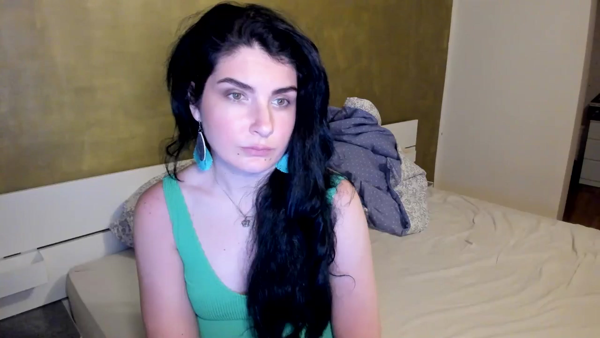 Gallery image thumbnail from SiouxPrincess's myfreecams stream on, 04/15/2026, 21:26 image 17 of 20