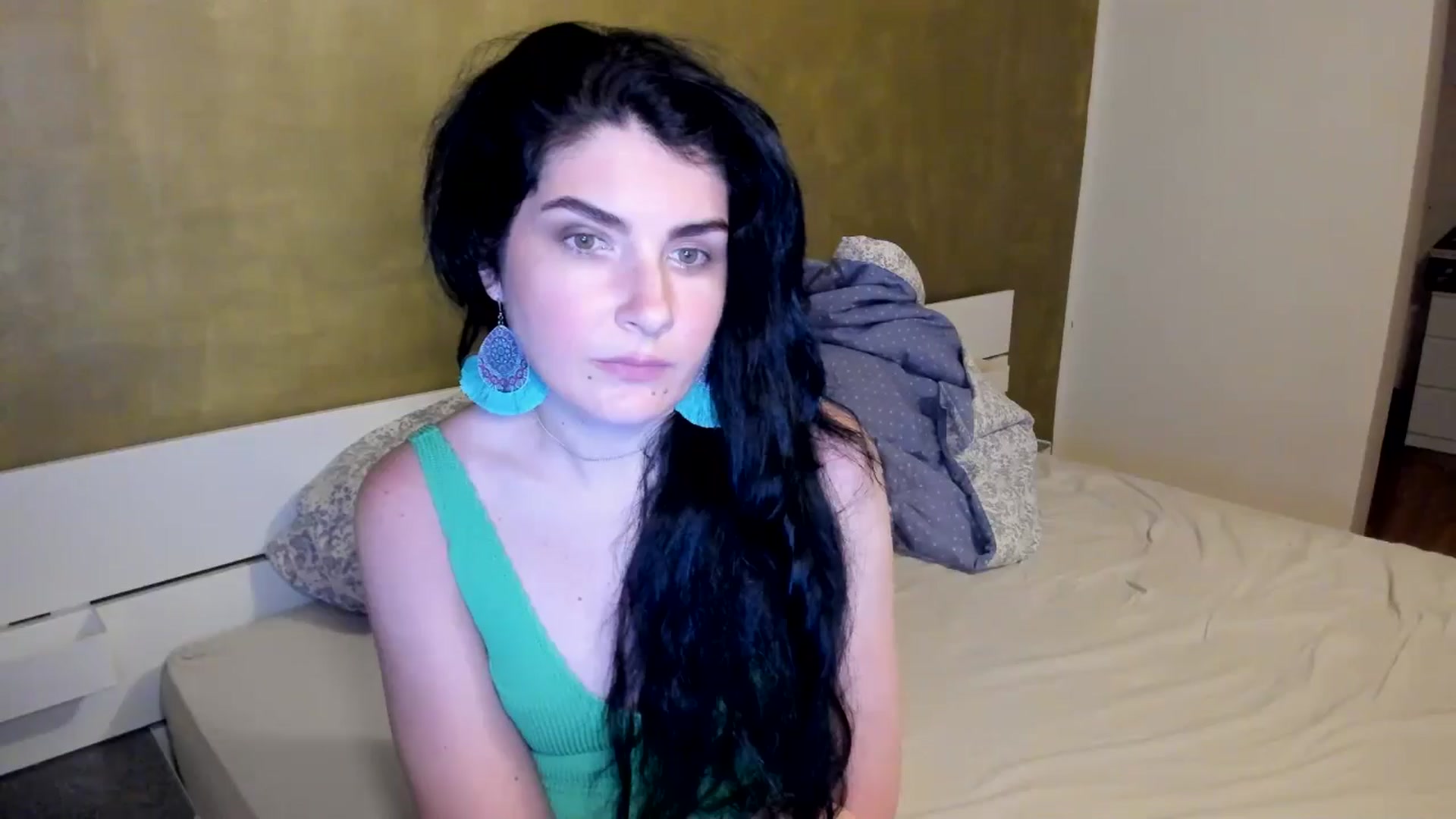 Gallery image thumbnail from SiouxPrincess's myfreecams stream on, 04/15/2026, 21:26 image 2 of 20