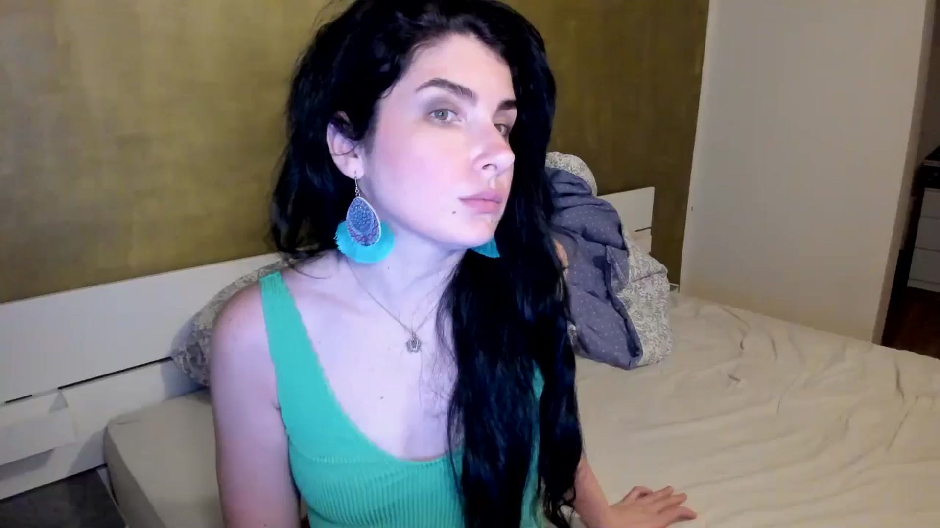 Gallery image thumbnail from SiouxPrincess's myfreecams stream on, 04/15/2026, 21:26 image 18 of 20