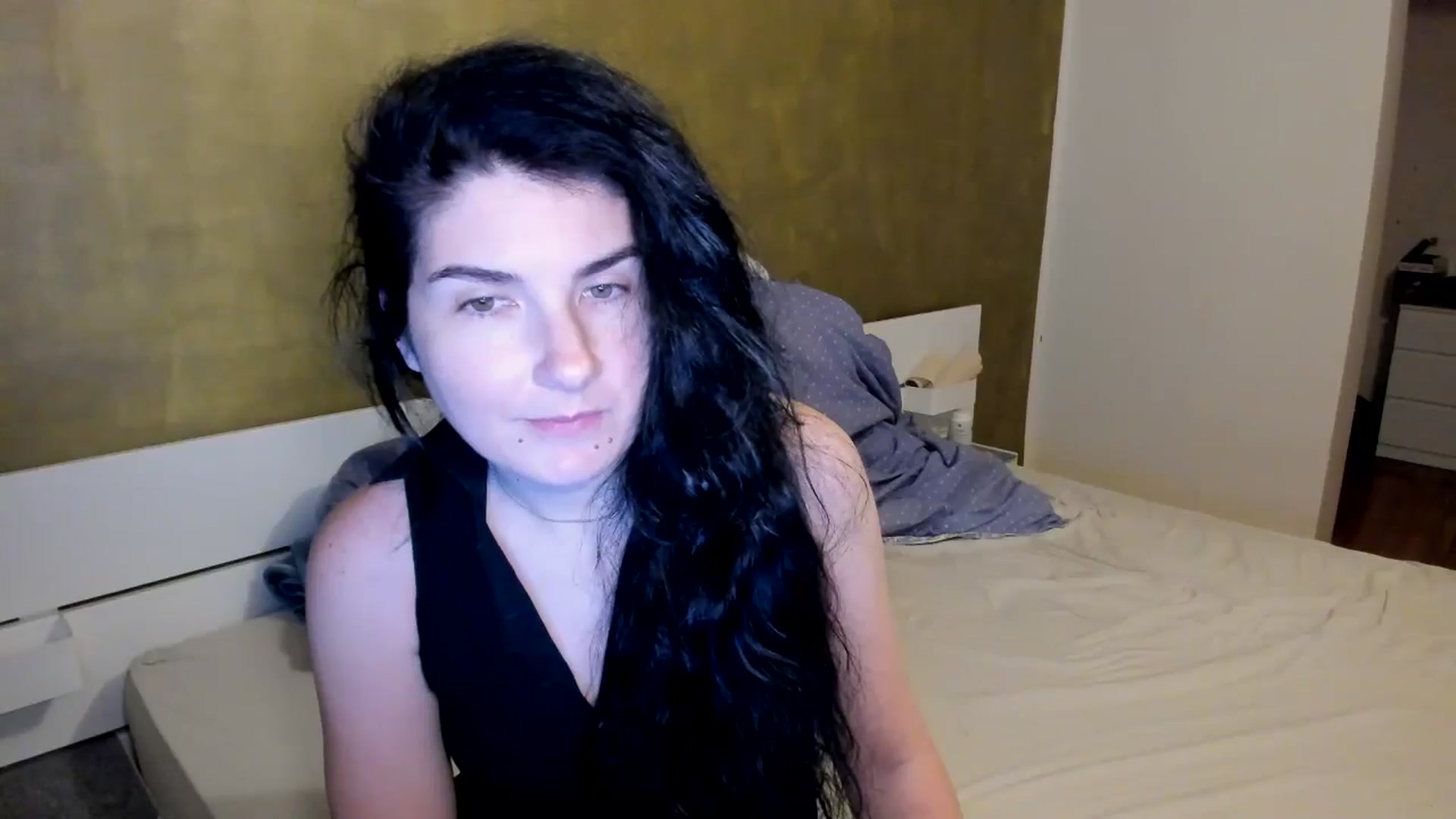 Gallery image thumbnail from SiouxPrincess's myfreecams stream on, 04/23/2026, 21:36 image 11 of 20