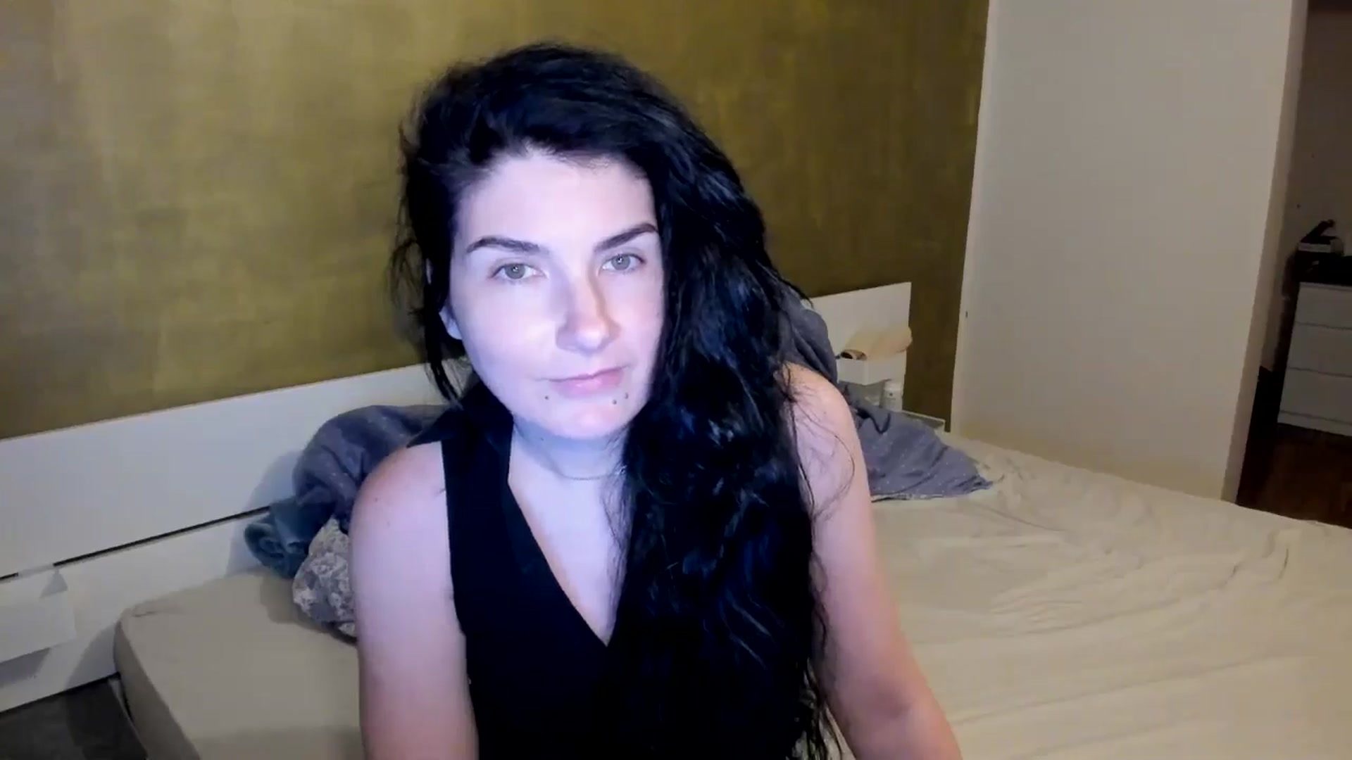 Gallery image thumbnail from SiouxPrincess's myfreecams stream on, 04/23/2026, 21:36 image 7 of 20