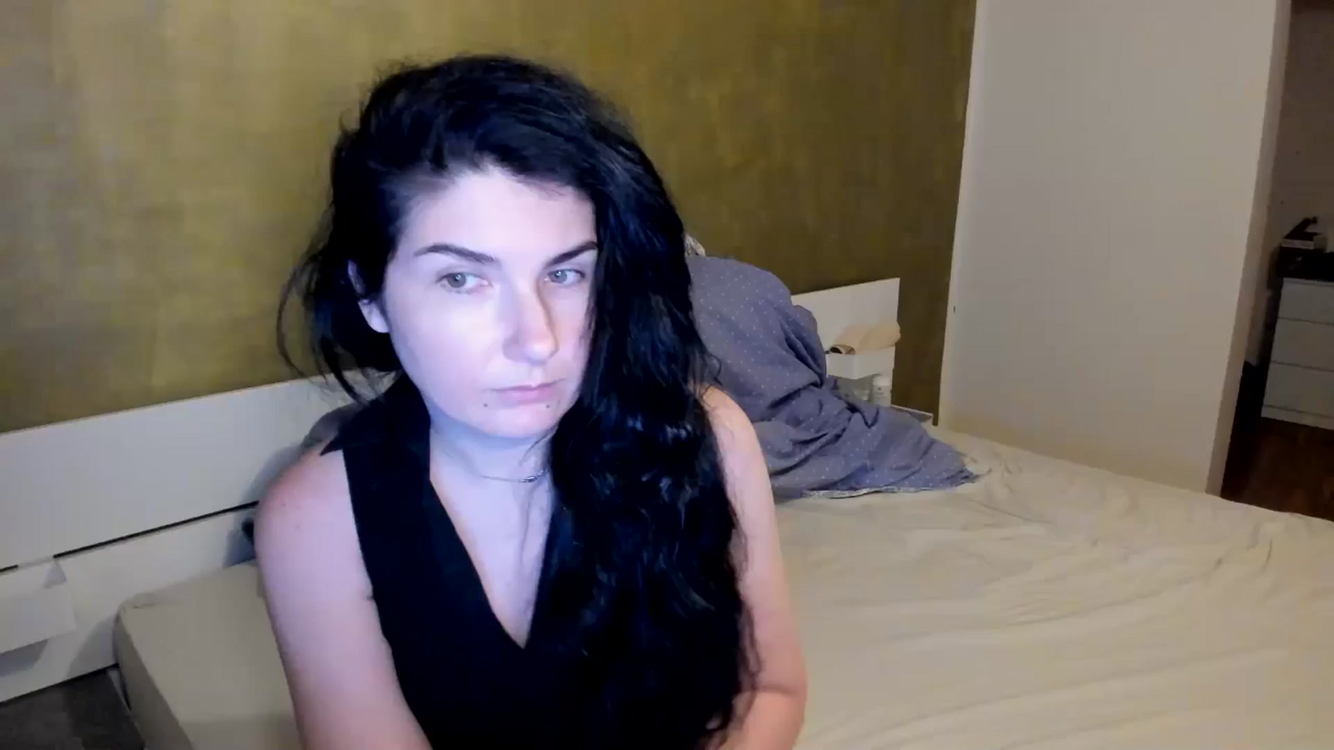 Gallery image thumbnail from SiouxPrincess's myfreecams stream on, 04/23/2026, 21:36 image 17 of 20