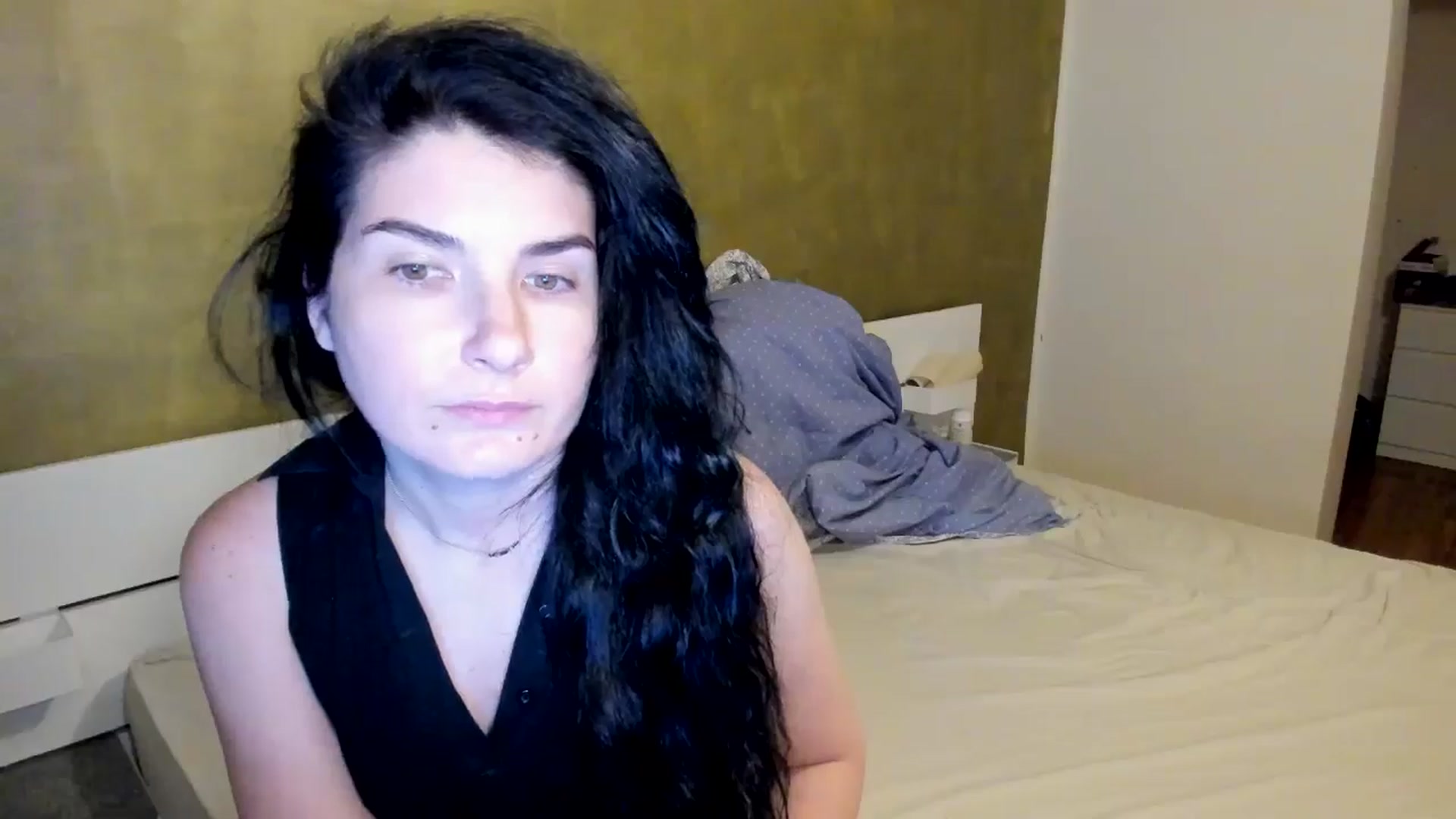 Gallery image thumbnail from SiouxPrincess's myfreecams stream on, 04/23/2026, 21:36 image 15 of 20