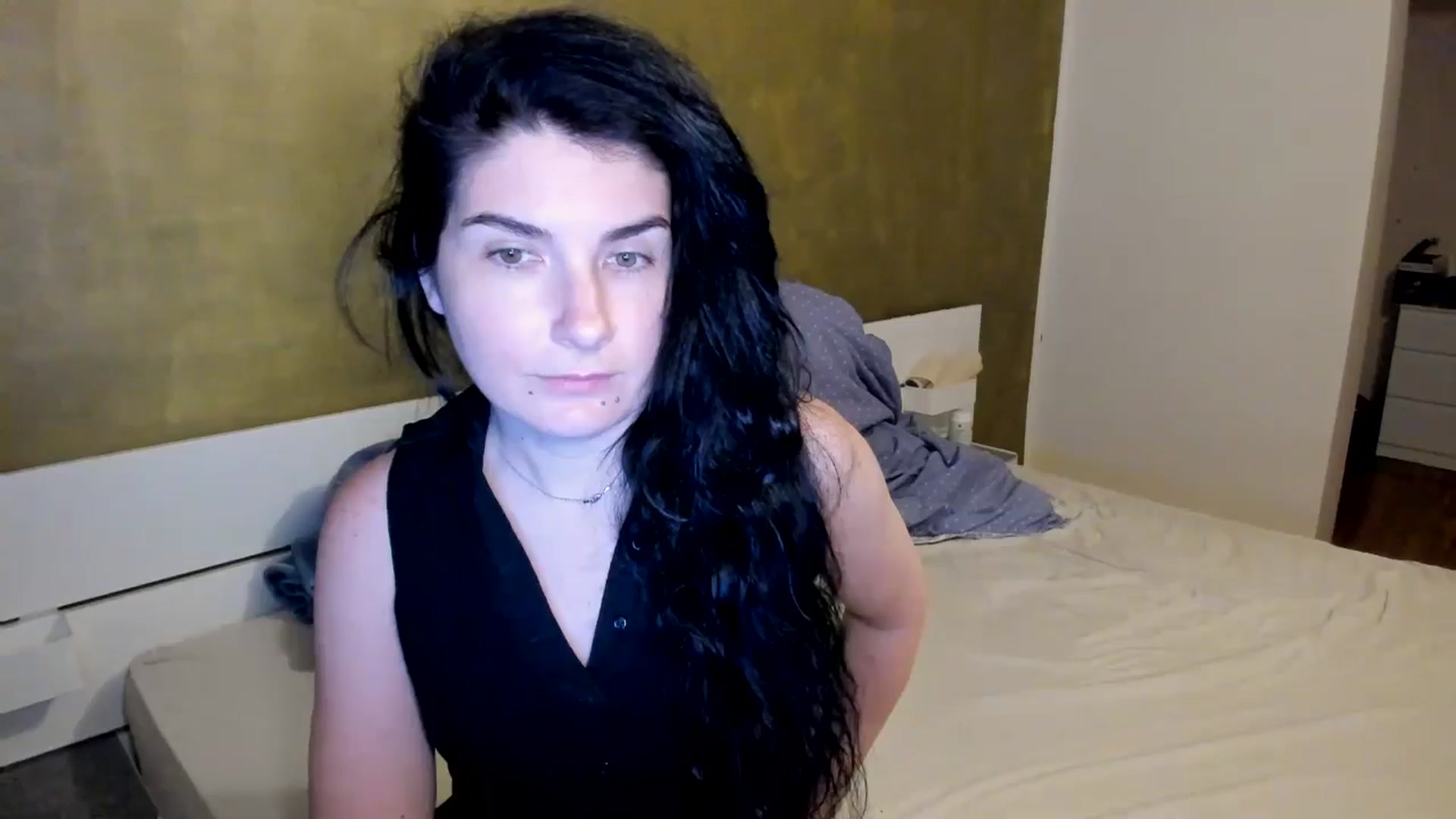 Gallery image thumbnail from SiouxPrincess's myfreecams stream on, 04/23/2026, 21:36 image 14 of 20