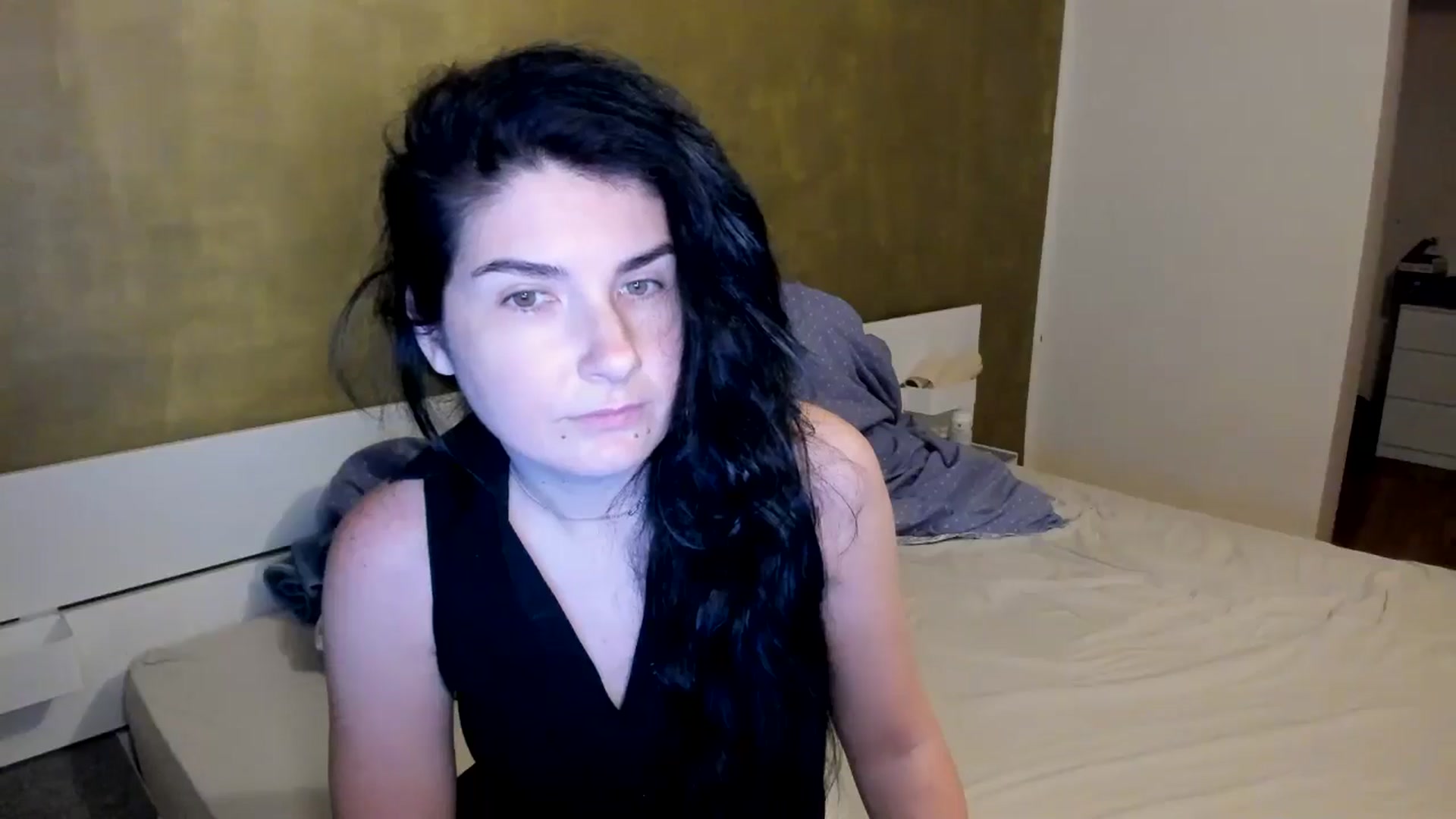 Gallery image thumbnail from SiouxPrincess's myfreecams stream on, 04/23/2026, 21:36 image 12 of 20