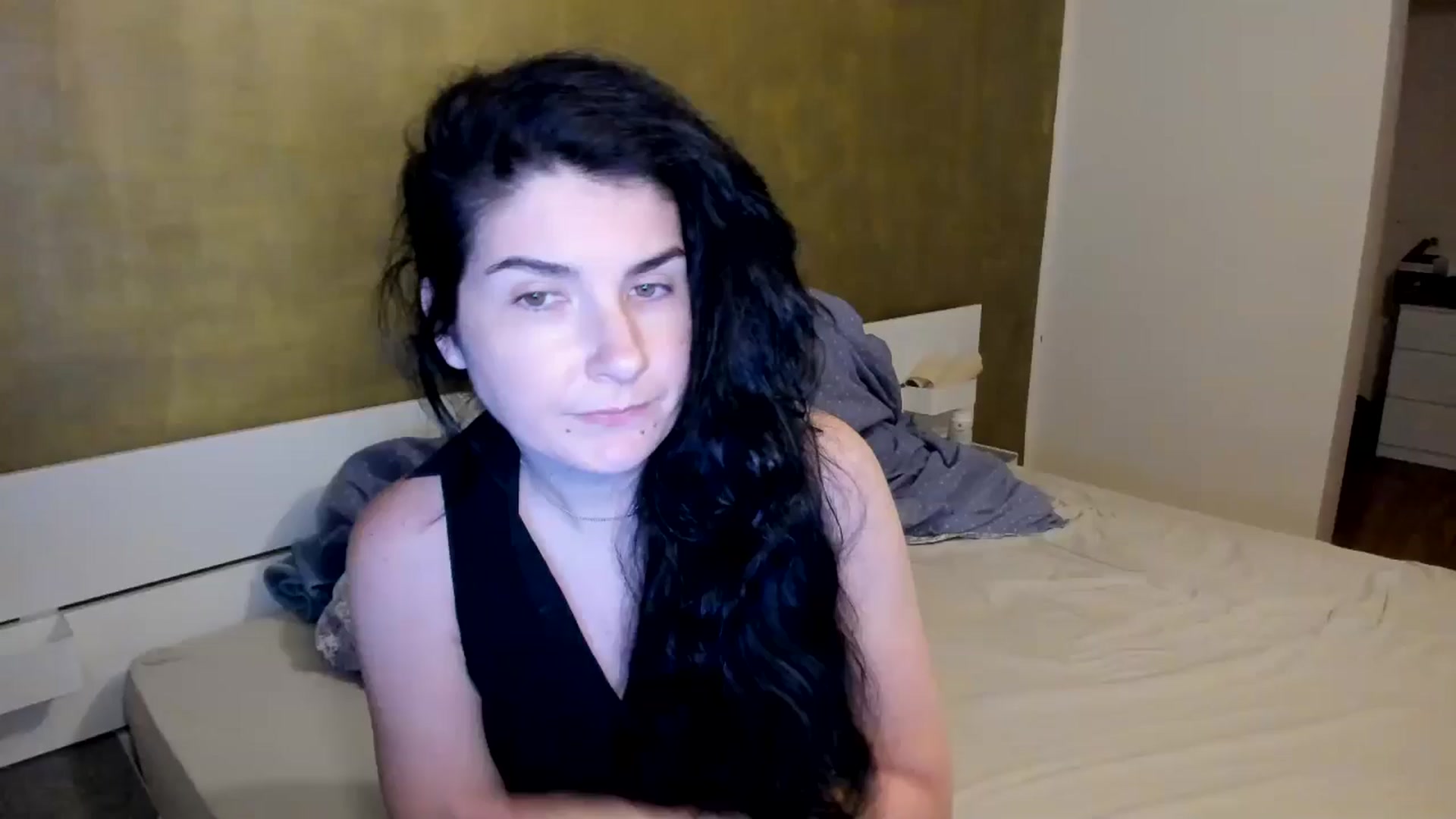 Gallery image thumbnail from SiouxPrincess's myfreecams stream on, 04/23/2026, 21:36 image 6 of 20