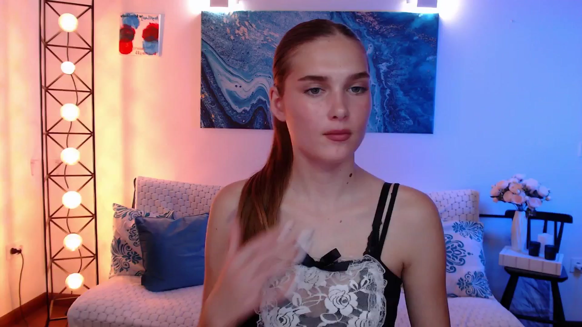Gallery image thumbnail from Sirela's myfreecams stream on, 05/29/2025, 14:12 image 5 of 20