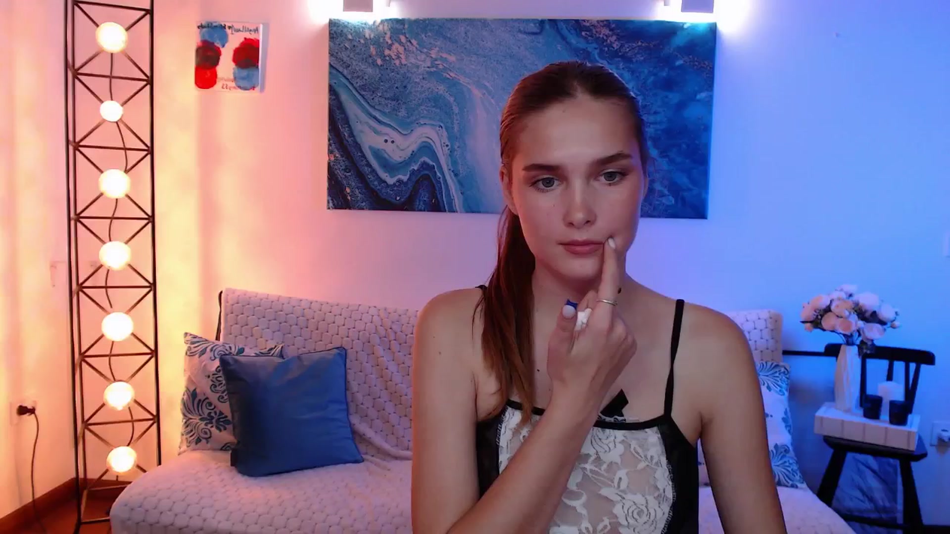 Gallery image thumbnail from Sirela's myfreecams stream on, 05/29/2025, 15:53 image 17 of 20