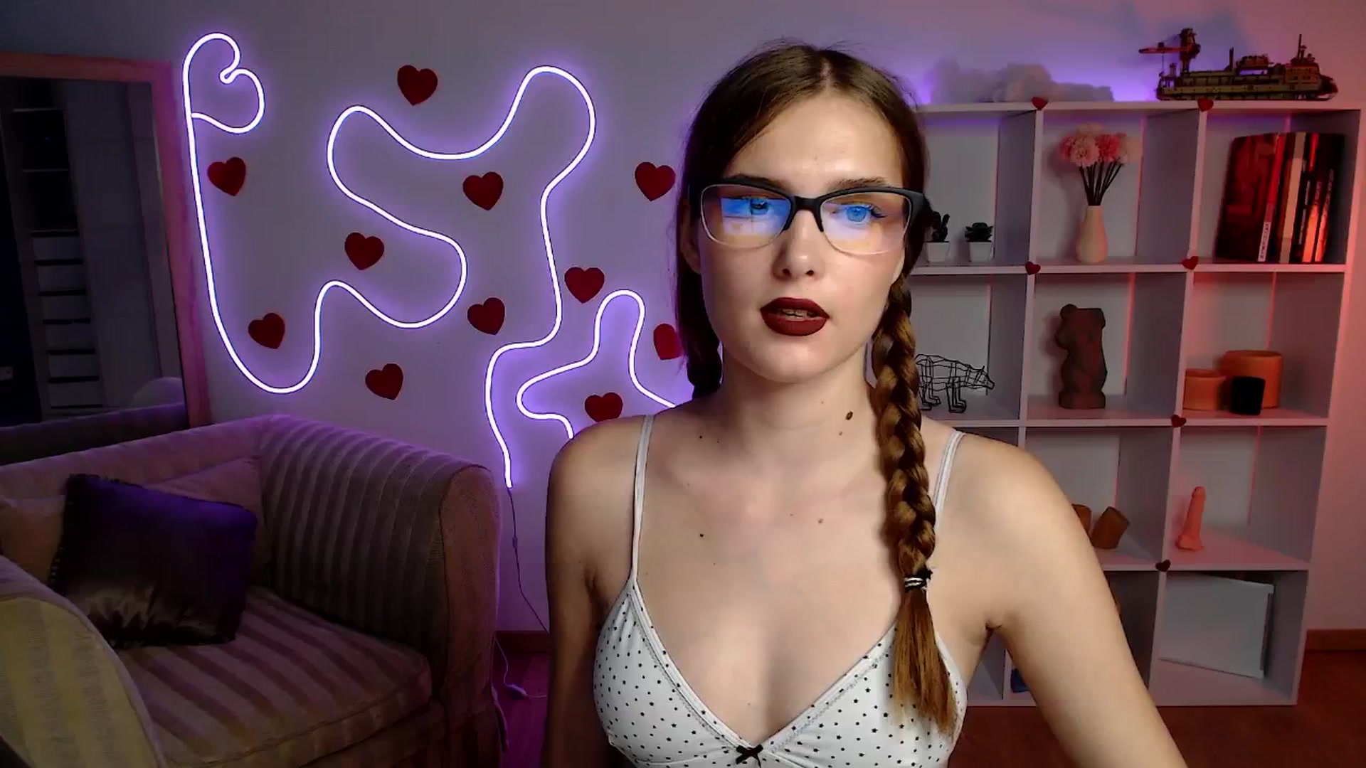 Gallery image thumbnail from Sirela's myfreecams stream on, 06/07/2025, 13:49 image 6 of 20