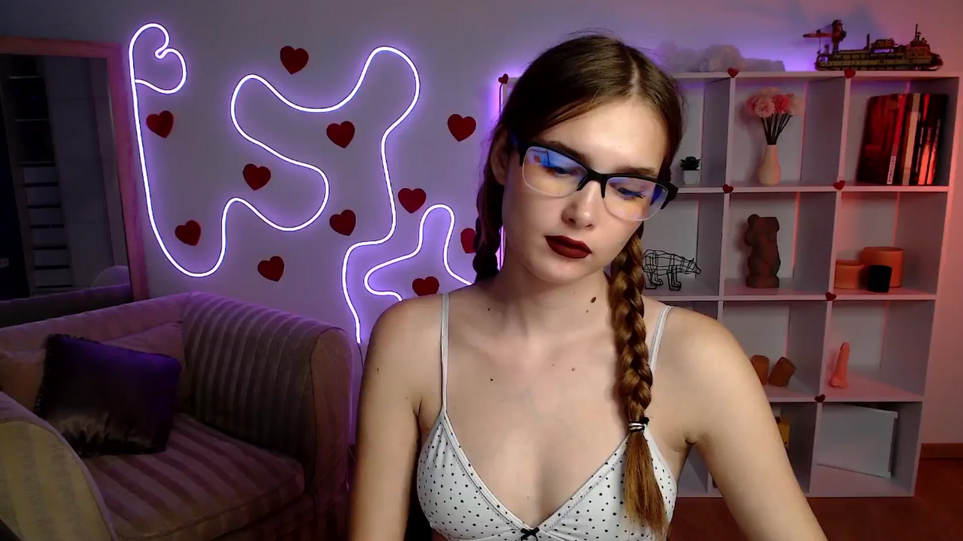 Gallery image thumbnail from Sirela's myfreecams stream on, 06/07/2025, 13:49 image 5 of 20