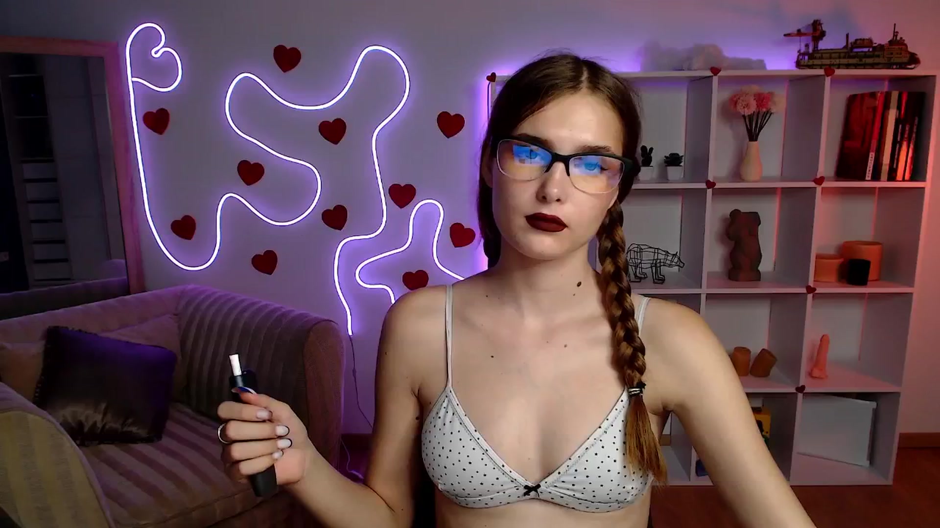 Gallery image thumbnail from Sirela's myfreecams stream on, 06/07/2025, 13:49 image 2 of 20