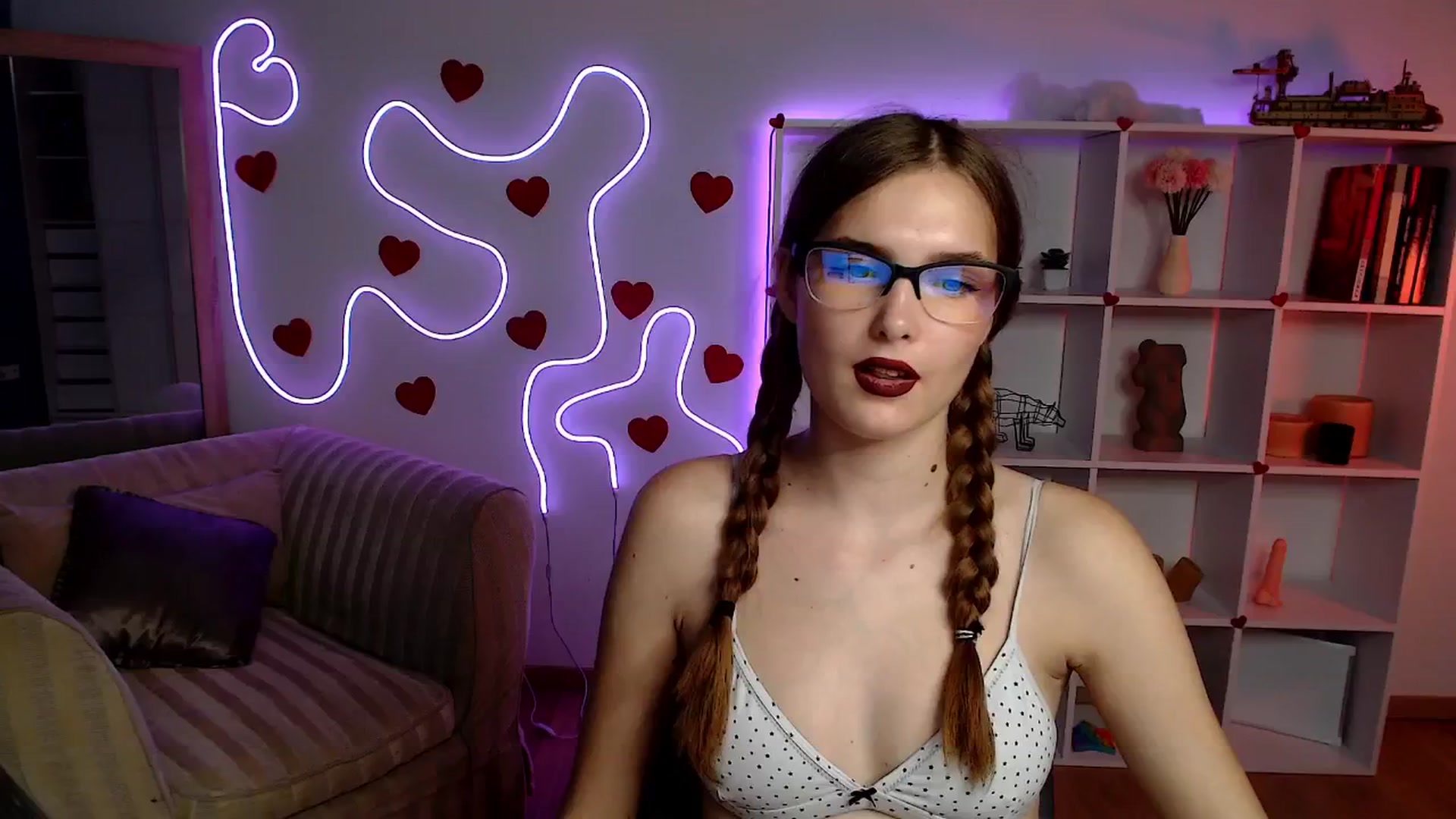 Gallery image thumbnail from Sirela's myfreecams stream on, 06/07/2025, 14:51 image 10 of 20