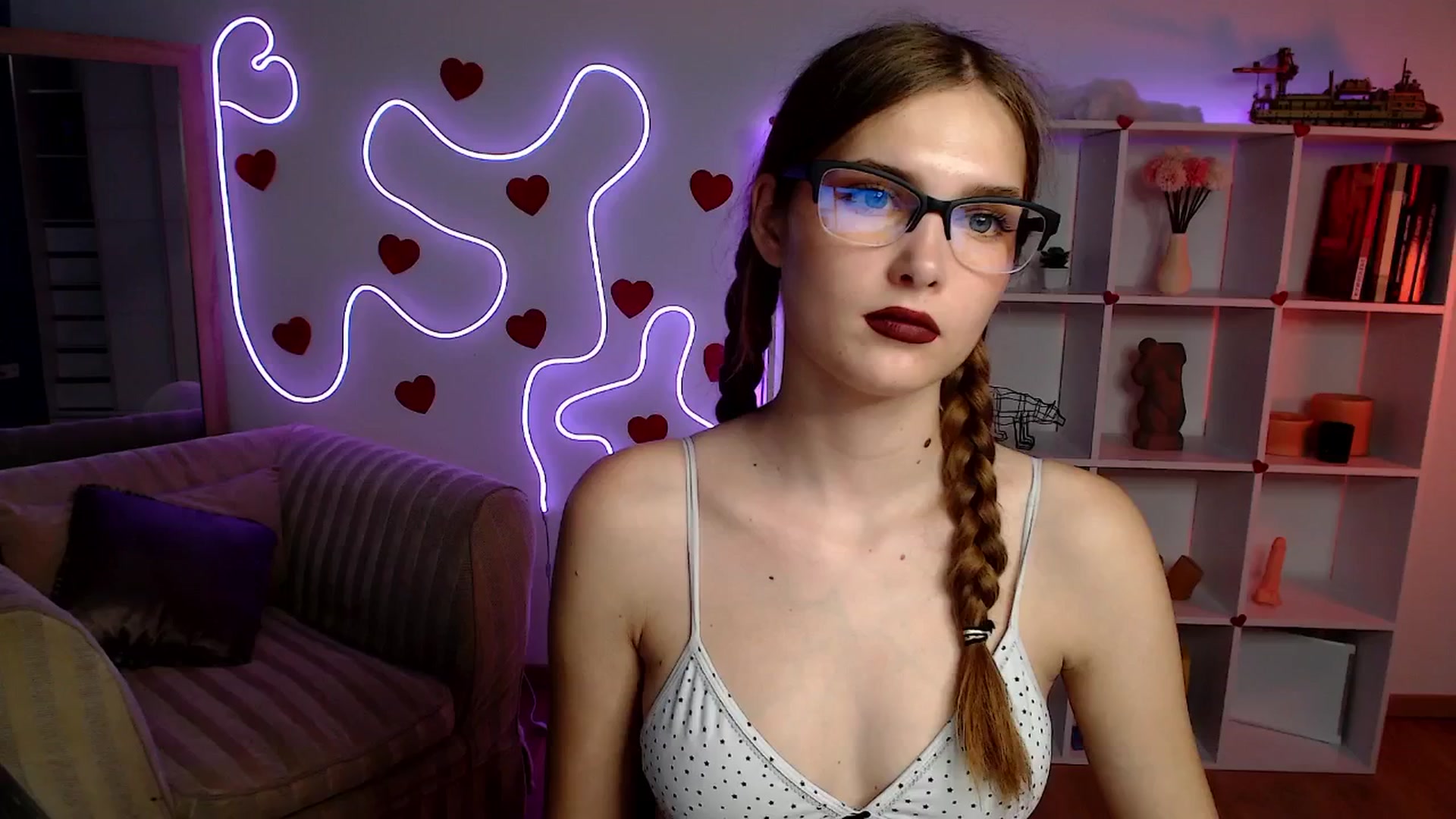 Gallery image thumbnail from Sirela's myfreecams stream on, 06/07/2025, 14:51 image 19 of 20