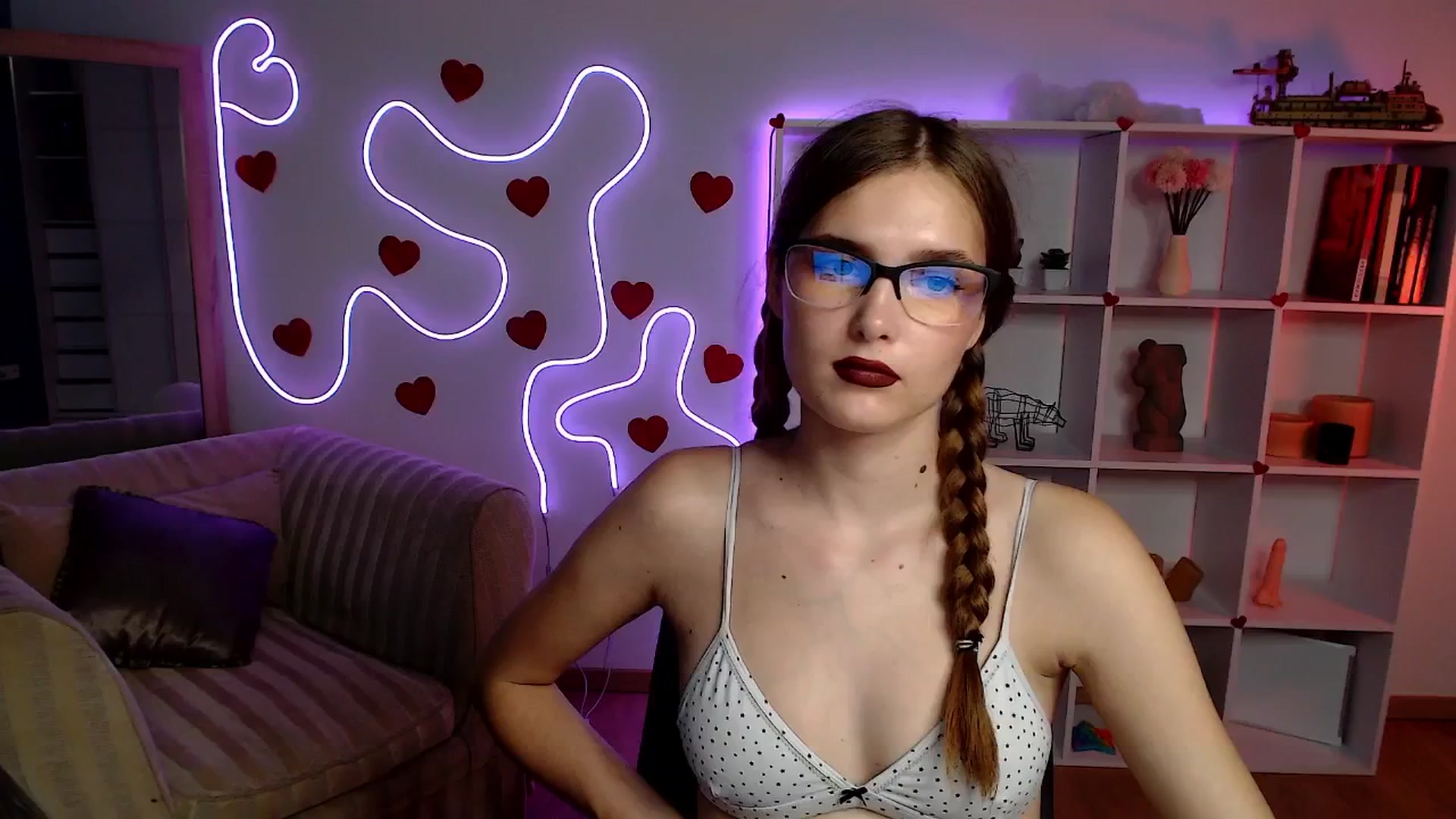 Gallery image thumbnail from Sirela's myfreecams stream on, 06/07/2025, 14:51 image 5 of 20