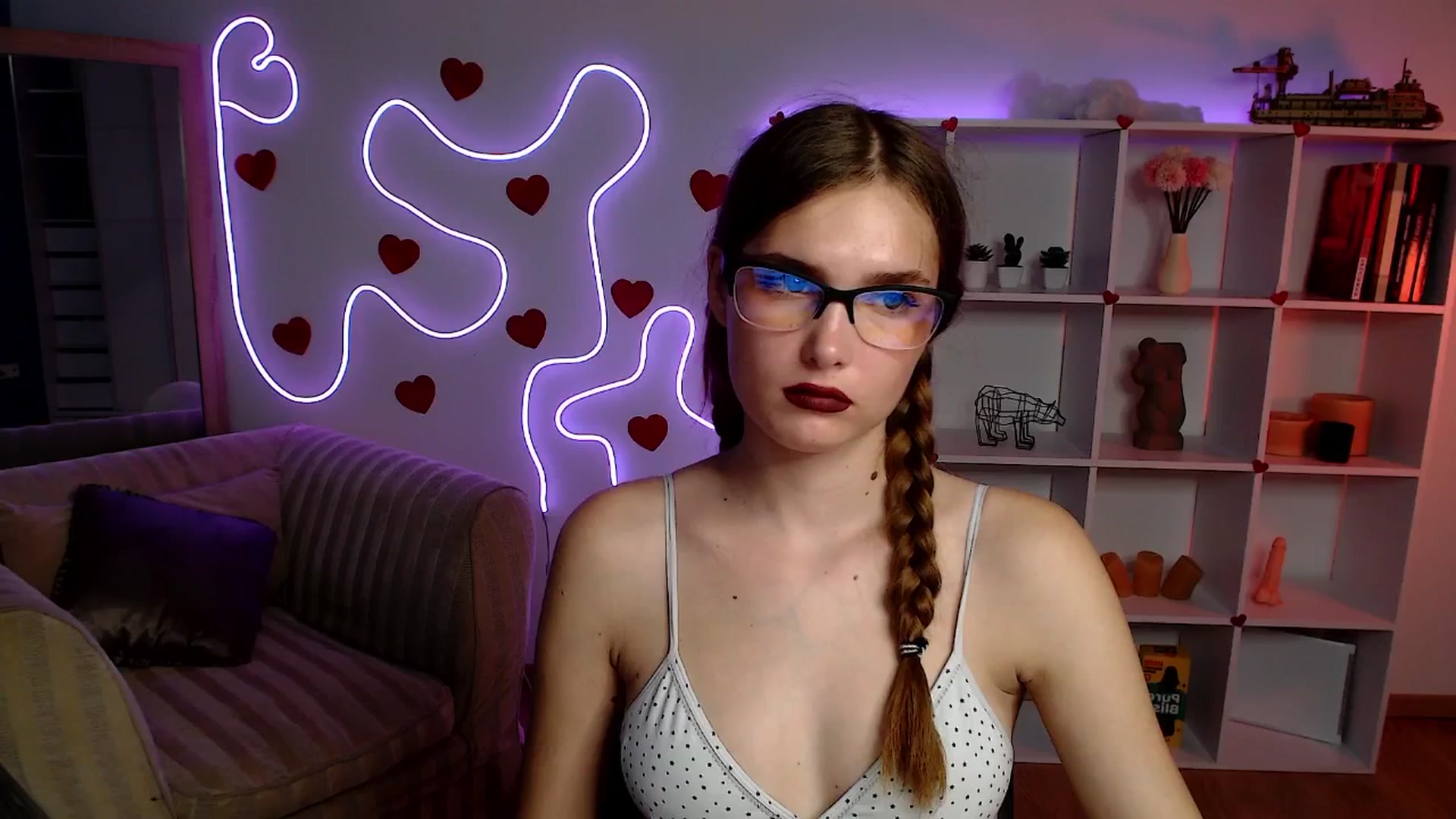 Gallery image thumbnail from Sirela's myfreecams stream on, 06/07/2025, 16:33 image 9 of 20