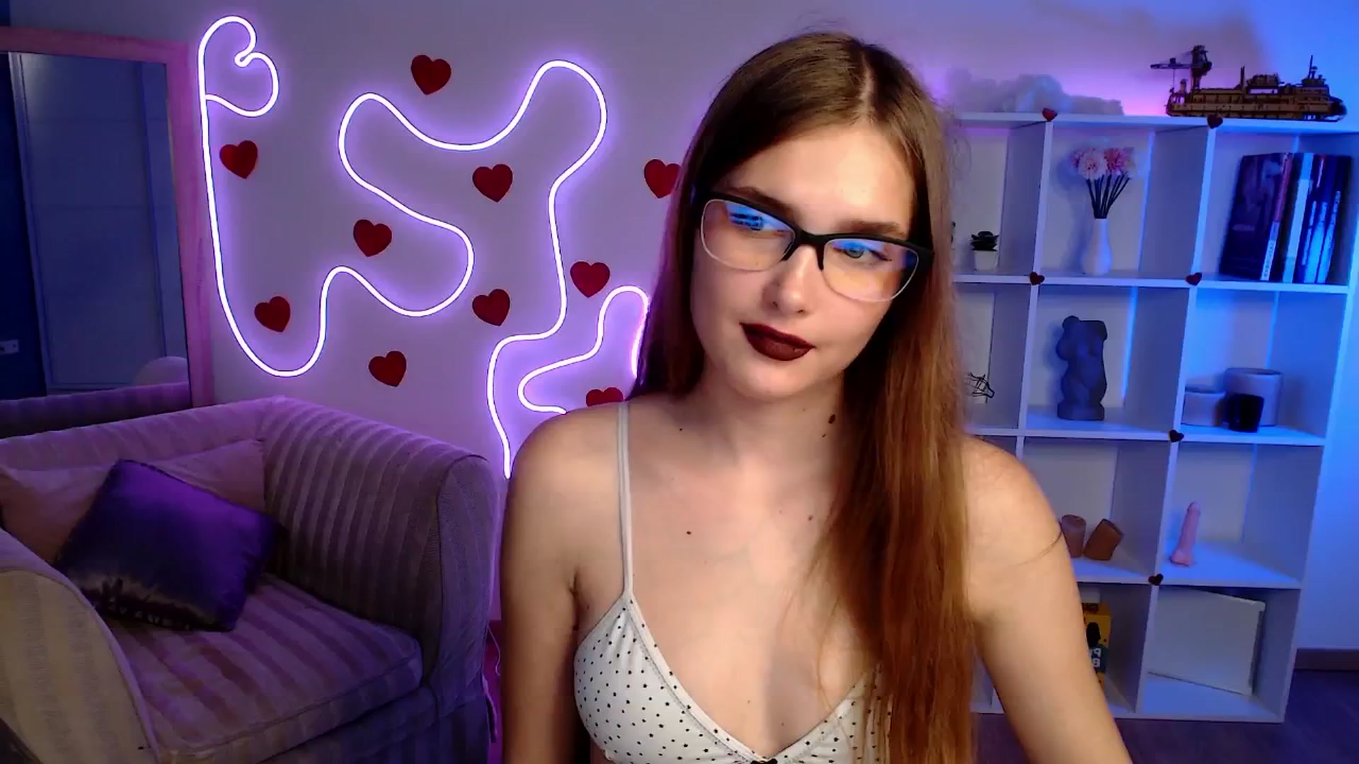Gallery image thumbnail from Sirela's myfreecams stream on, 06/07/2025, 19:02 image 6 of 20