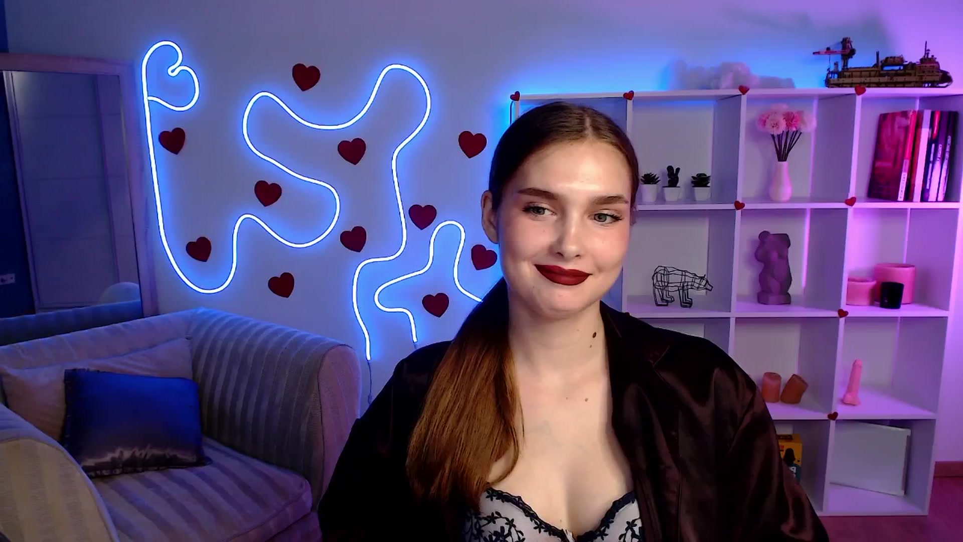 Gallery image thumbnail from Sirela's myfreecams stream on, 06/08/2025, 18:37 image 16 of 20