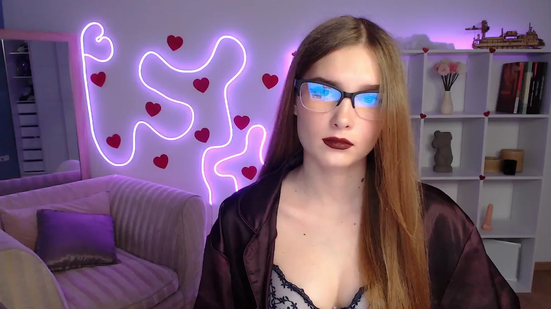 Gallery image thumbnail from Sirela's myfreecams stream on, 06/09/2025, 12:03 image 4 of 20