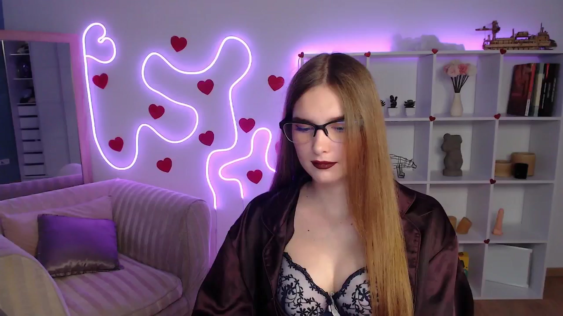 Gallery image thumbnail from Sirela's myfreecams stream on, 06/09/2025, 13:15 image 1 of 20