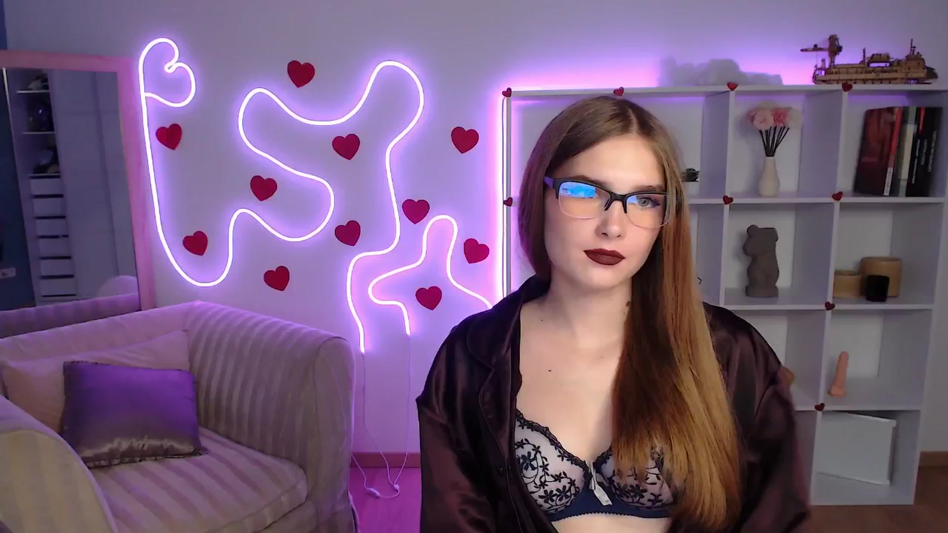 Gallery image thumbnail from Sirela's myfreecams stream on, 06/09/2025, 13:15 image 16 of 20