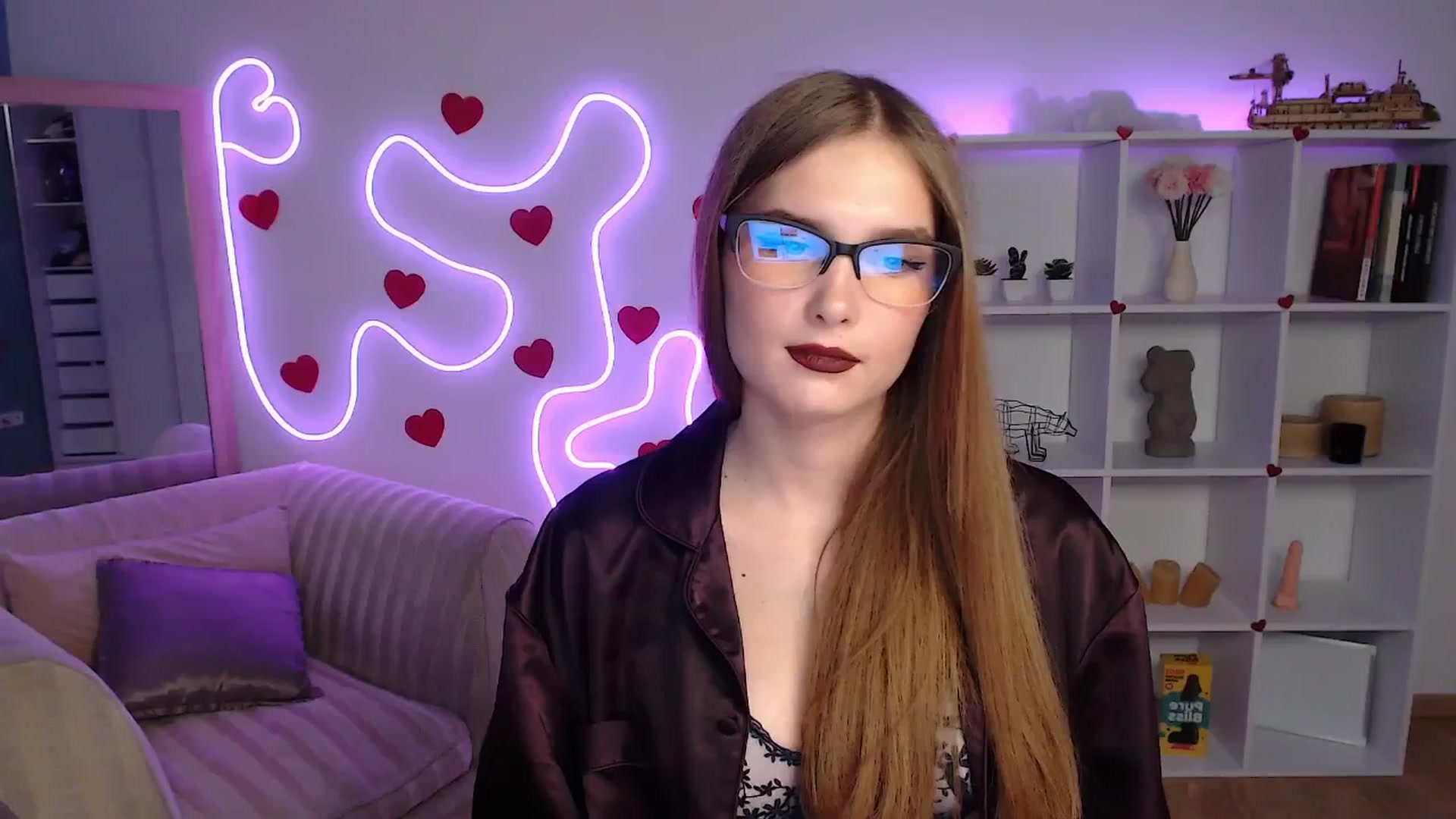 Gallery image thumbnail from Sirela's myfreecams stream on, 06/09/2025, 15:38 image 3 of 20