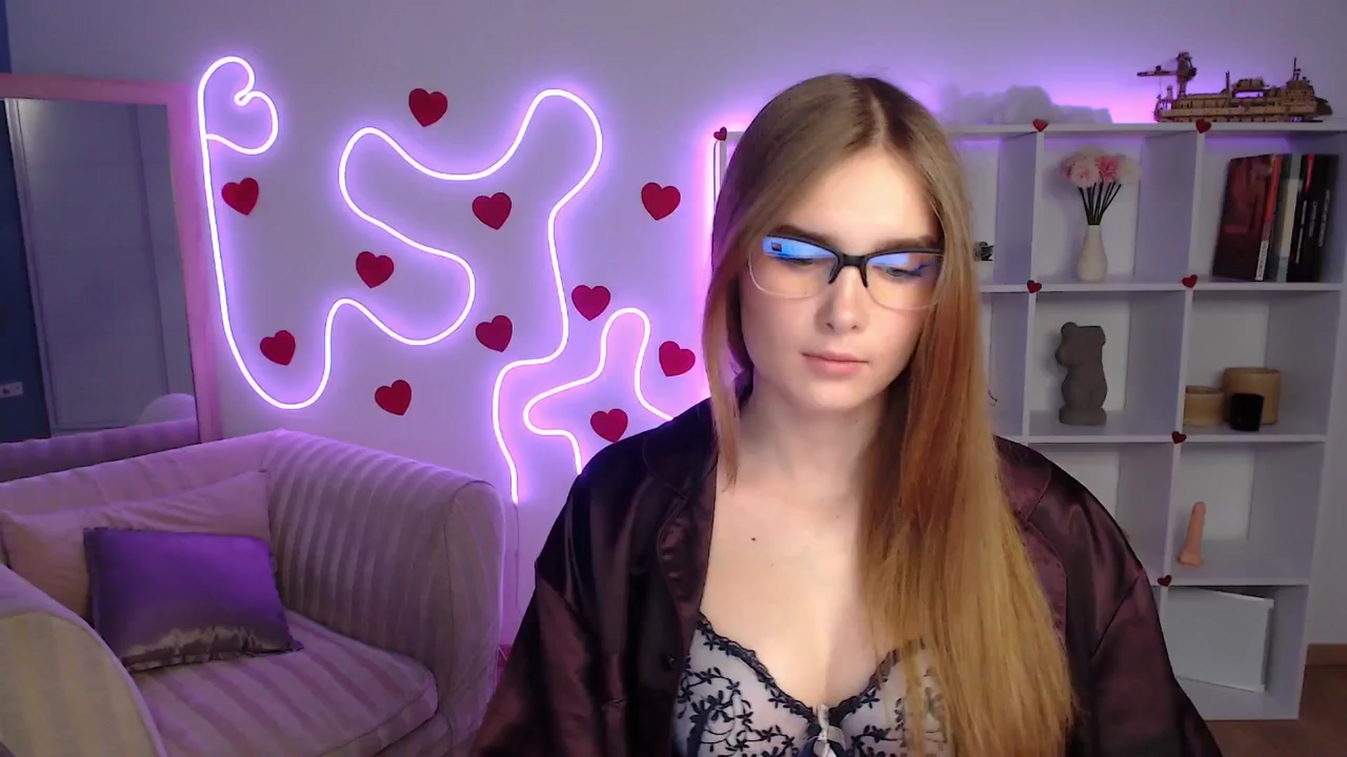 Gallery image thumbnail from Sirela's myfreecams stream on, 06/09/2025, 16:15 image 9 of 20