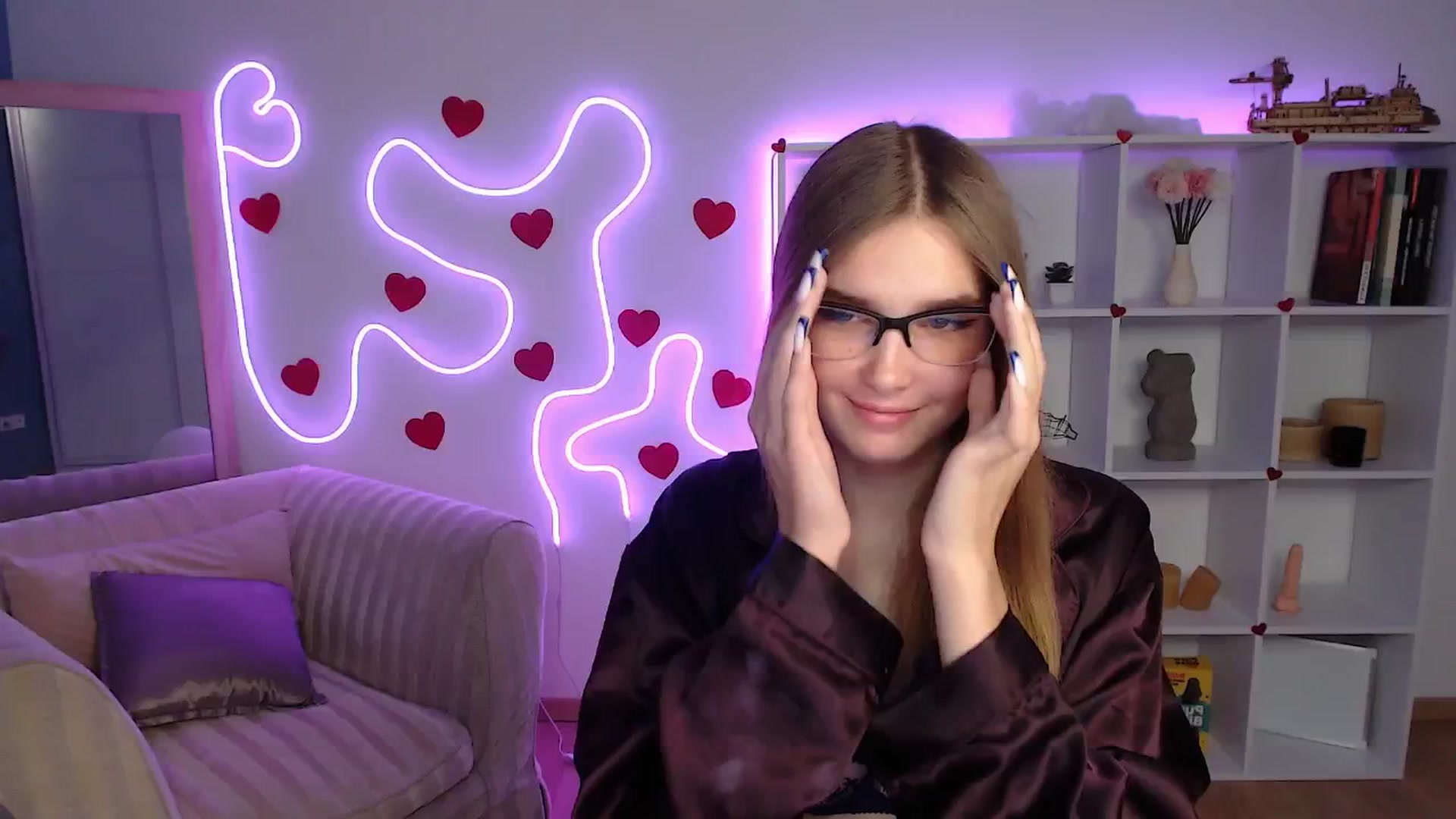 Gallery image thumbnail from Sirela's myfreecams stream on, 06/09/2025, 16:15 image 14 of 20