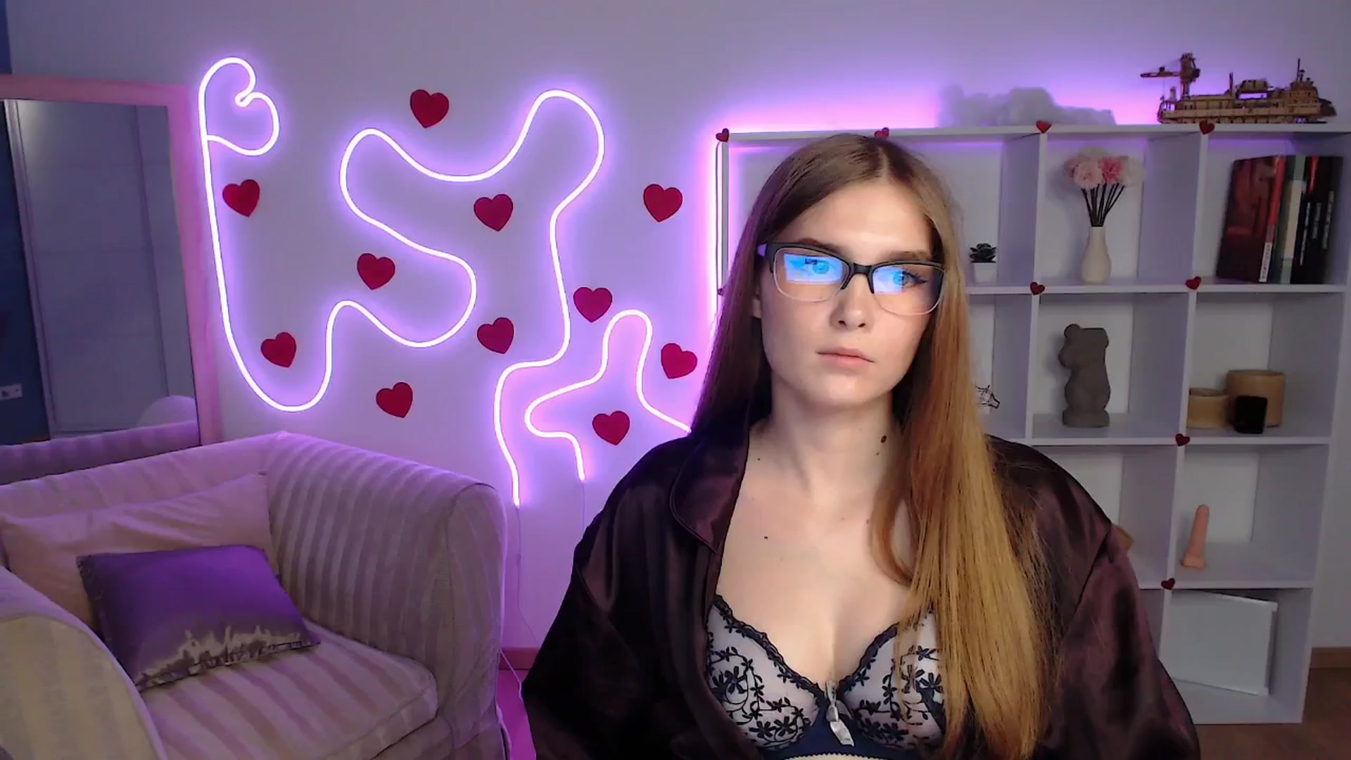 Gallery image thumbnail from Sirela's myfreecams stream on, 06/09/2025, 17:15 image 14 of 20