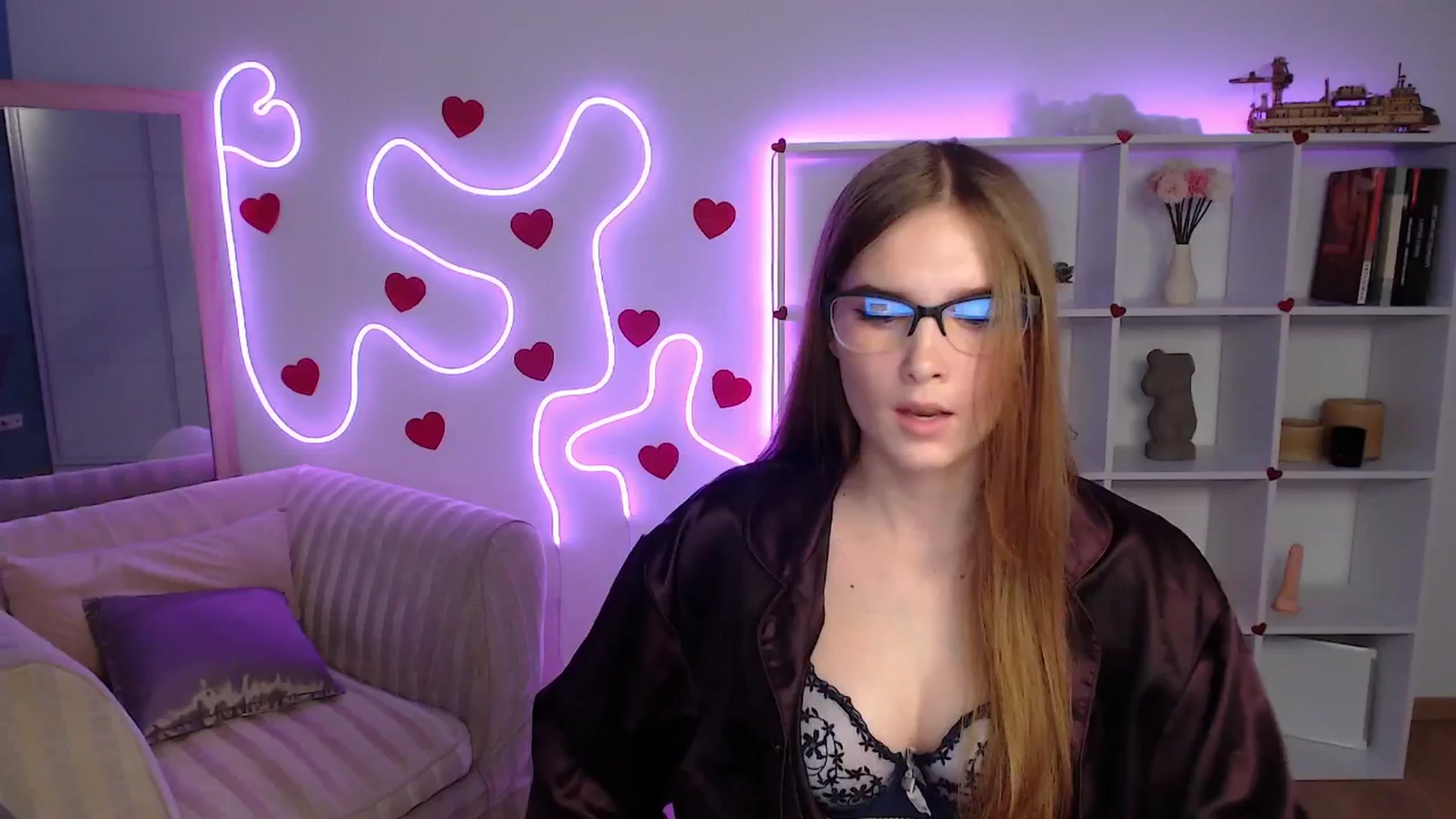 Gallery image thumbnail from Sirela's myfreecams stream on, 06/09/2025, 18:50 image 8 of 20