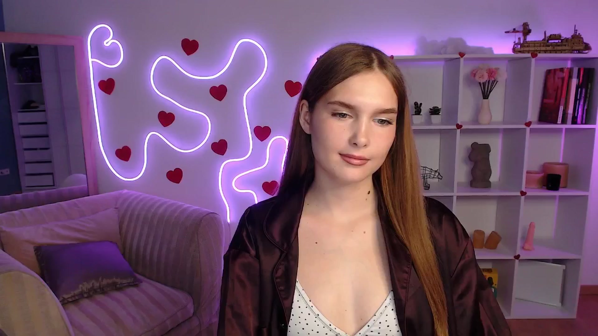 Gallery image thumbnail from Sirela's myfreecams stream on, 06/13/2025, 12:22 image 4 of 20