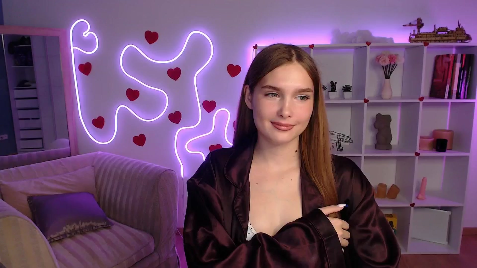Gallery image thumbnail from Sirela's myfreecams stream on, 06/13/2025, 12:22 image 8 of 20