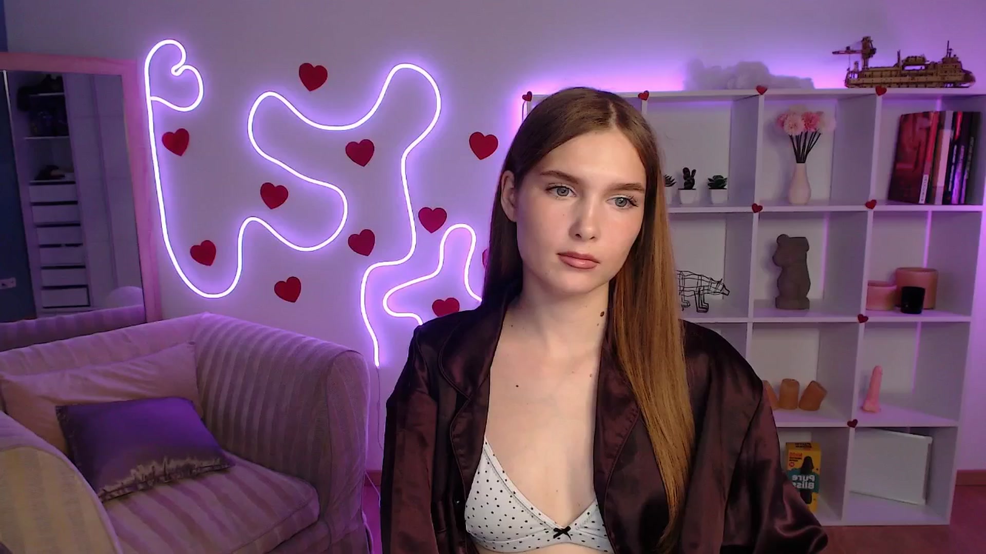 Gallery image thumbnail from Sirela's myfreecams stream on, 06/13/2025, 12:22 image 18 of 20