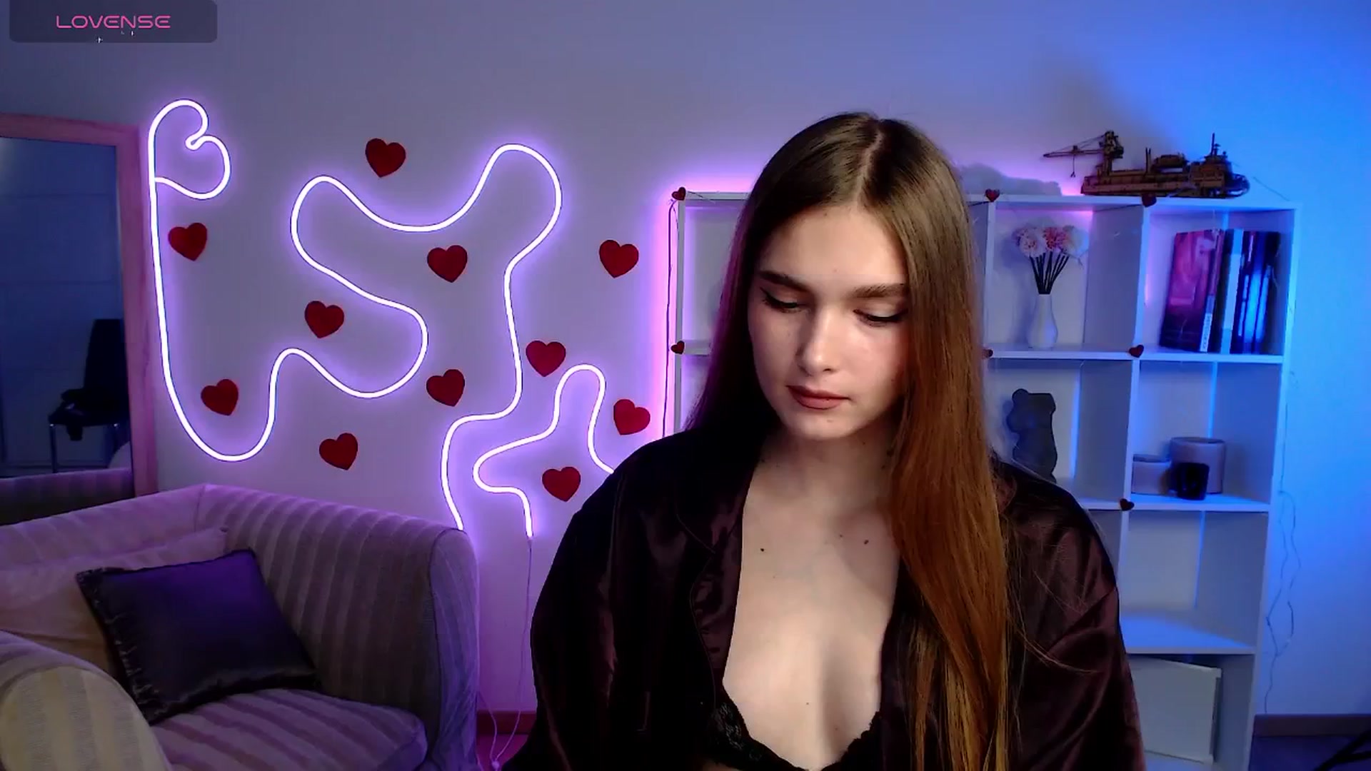 Gallery image thumbnail from Sirela's myfreecams stream on, 06/25/2025, 21:00 image 18 of 20