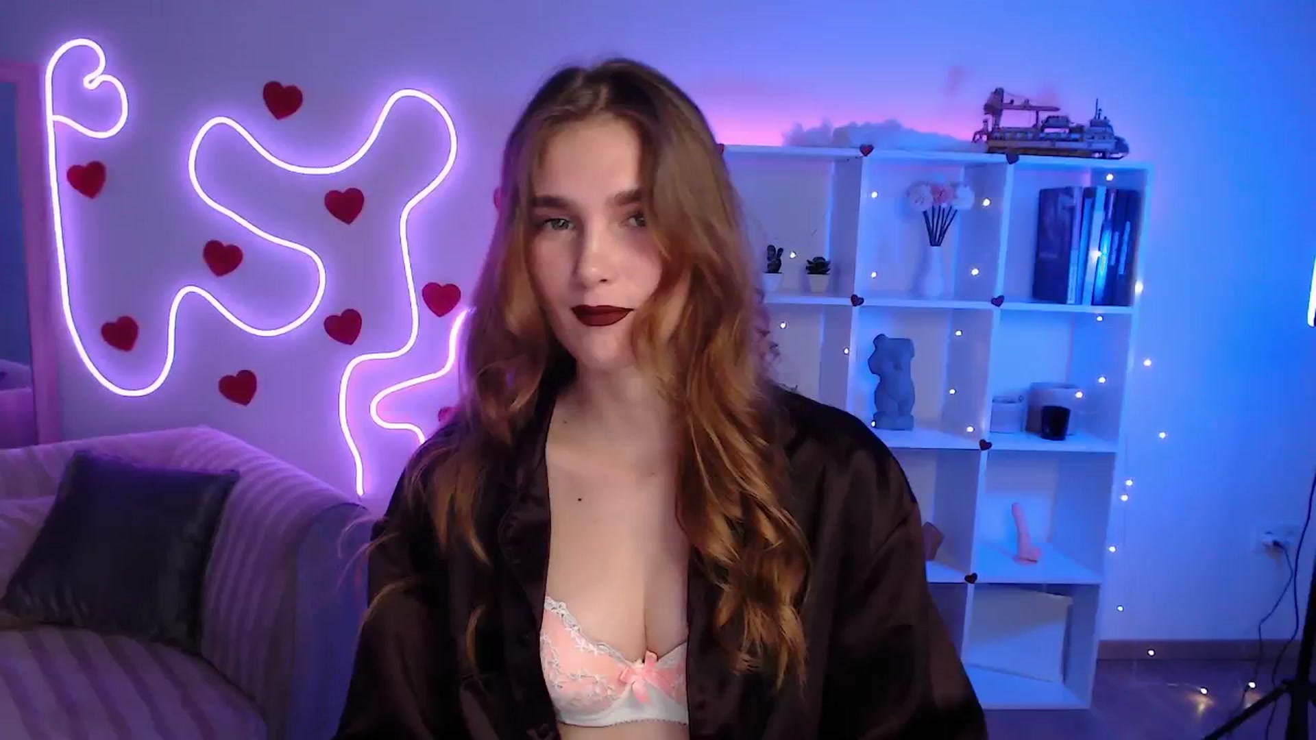 Gallery image thumbnail from Sirela's myfreecams stream on, 07/01/2025, 20:58 image 8 of 20