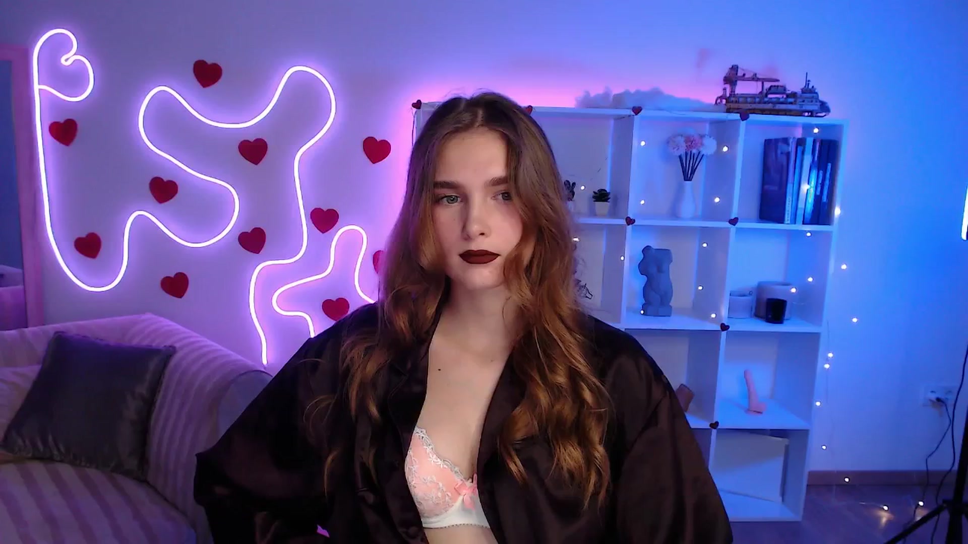 Gallery image thumbnail from Sirela's myfreecams stream on, 07/01/2025, 20:58 image 14 of 20