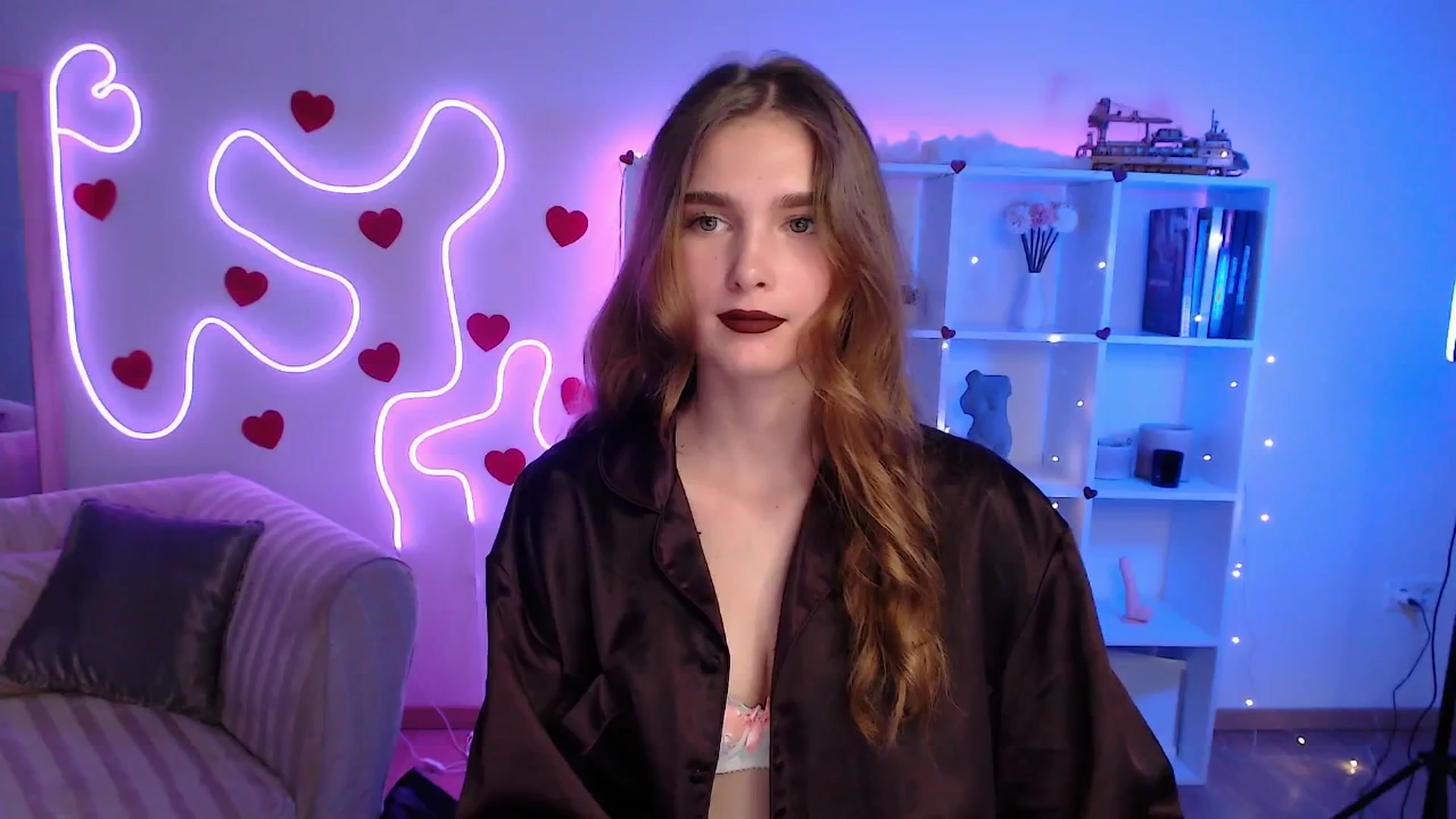 Gallery image thumbnail from Sirela's myfreecams stream on, 07/01/2025, 20:58 image 19 of 20