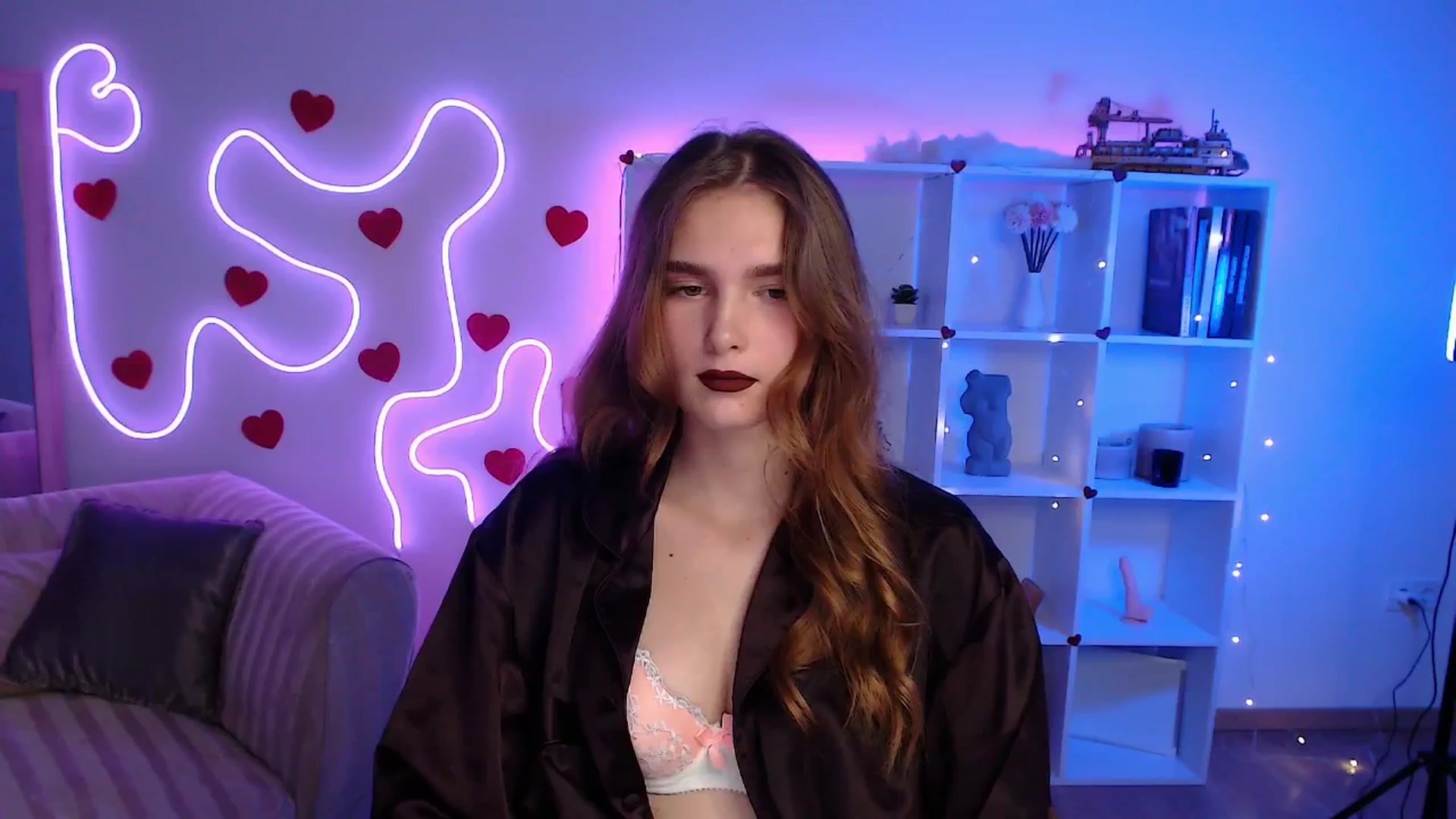 Gallery image thumbnail from Sirela's myfreecams stream on, 07/01/2025, 20:58 image 12 of 20