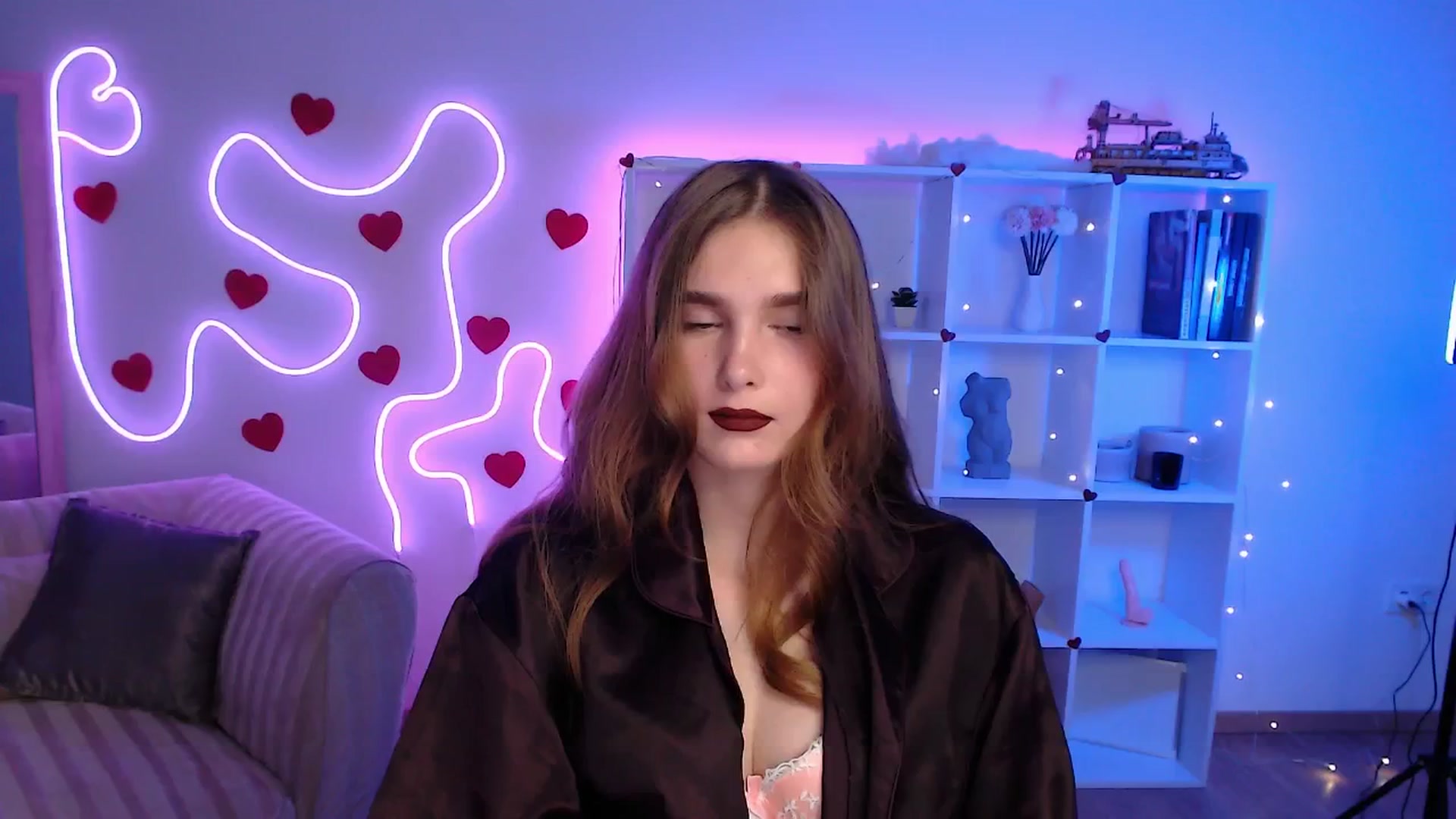 Gallery image thumbnail from Sirela's myfreecams stream on, 07/01/2025, 23:30 image 1 of 20